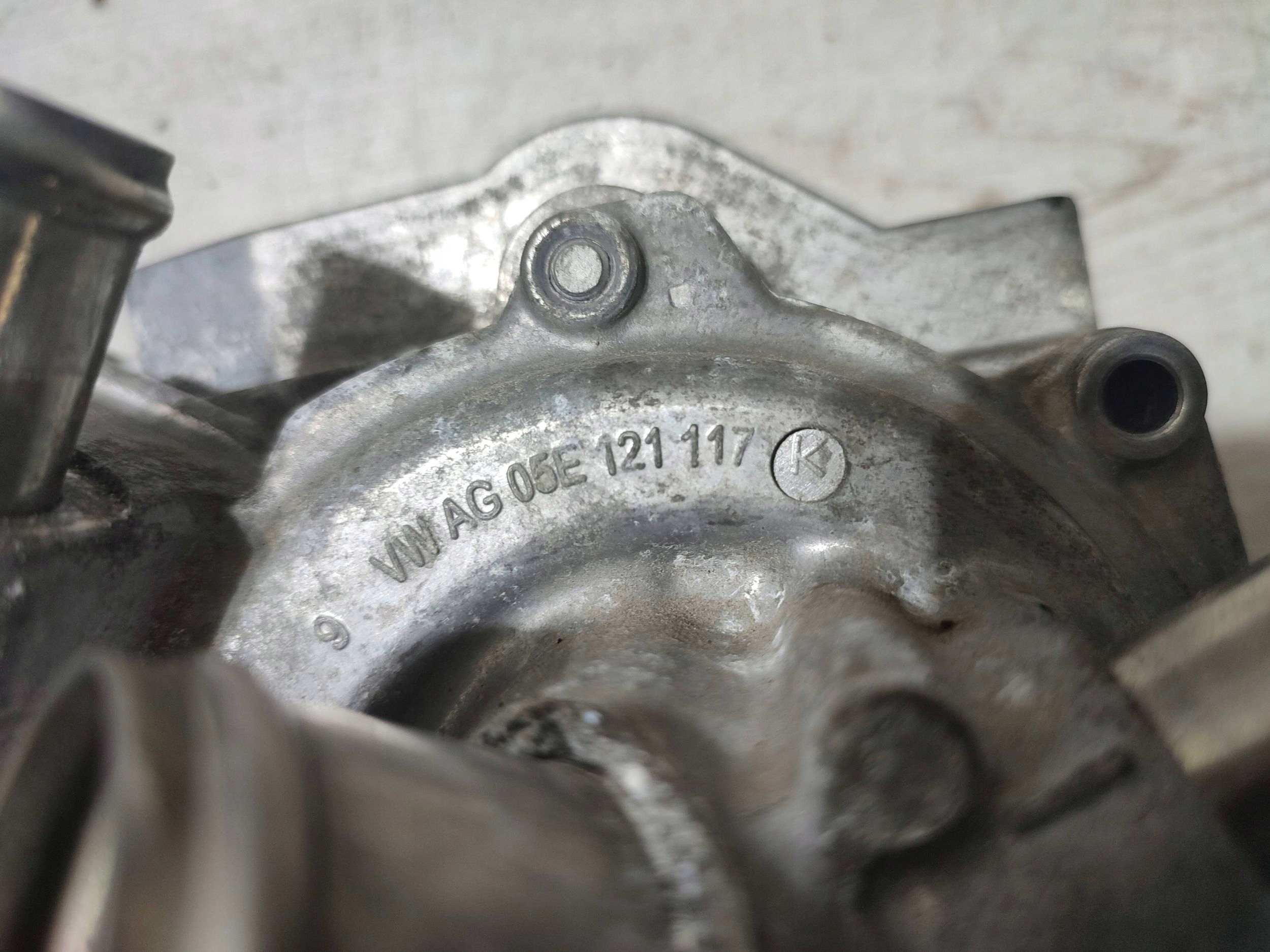 Volkswagen Touran III 2020 water pump