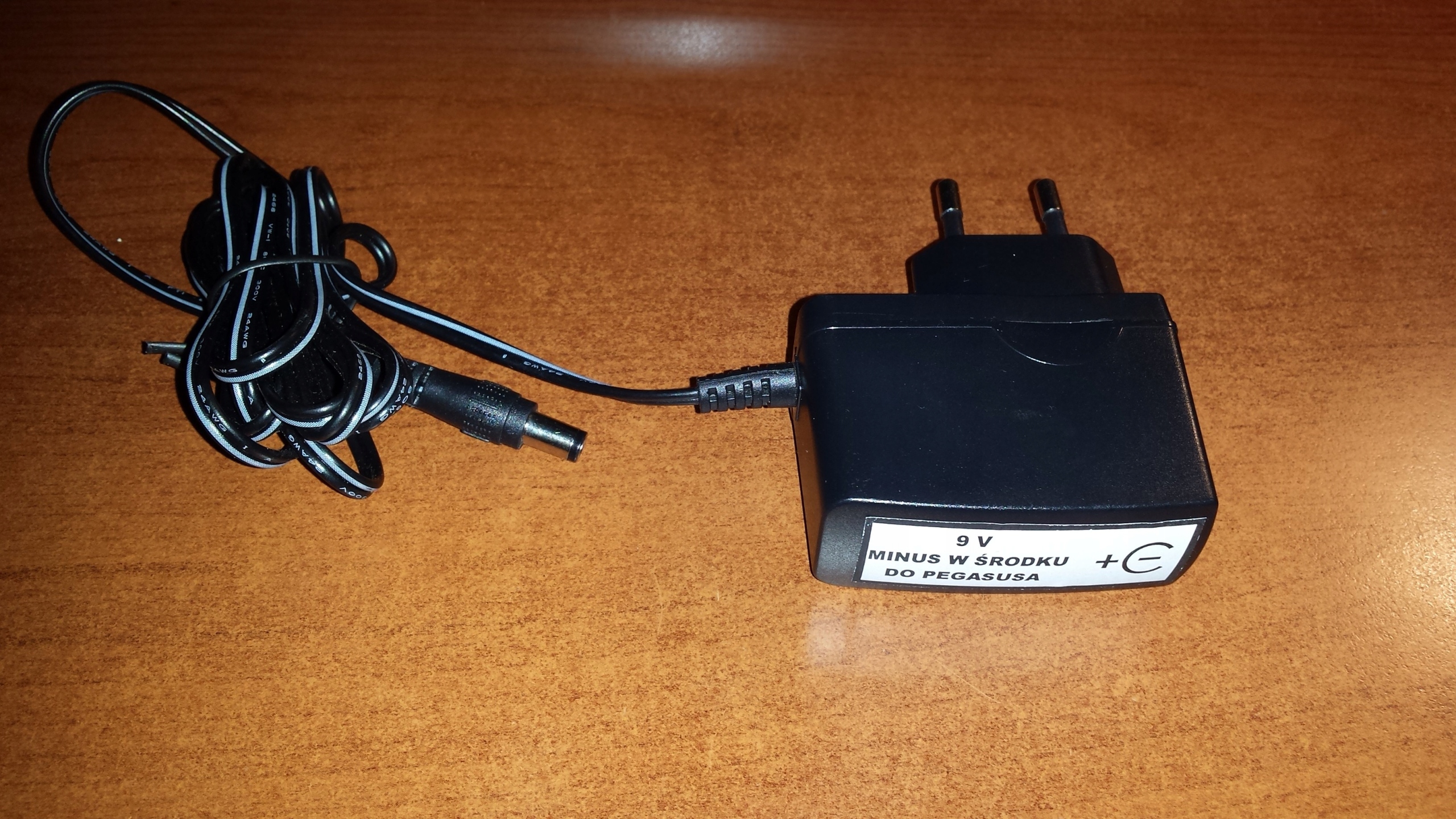 Pegasus Famicom zasilacz 9V 600mA (nie tatarek)