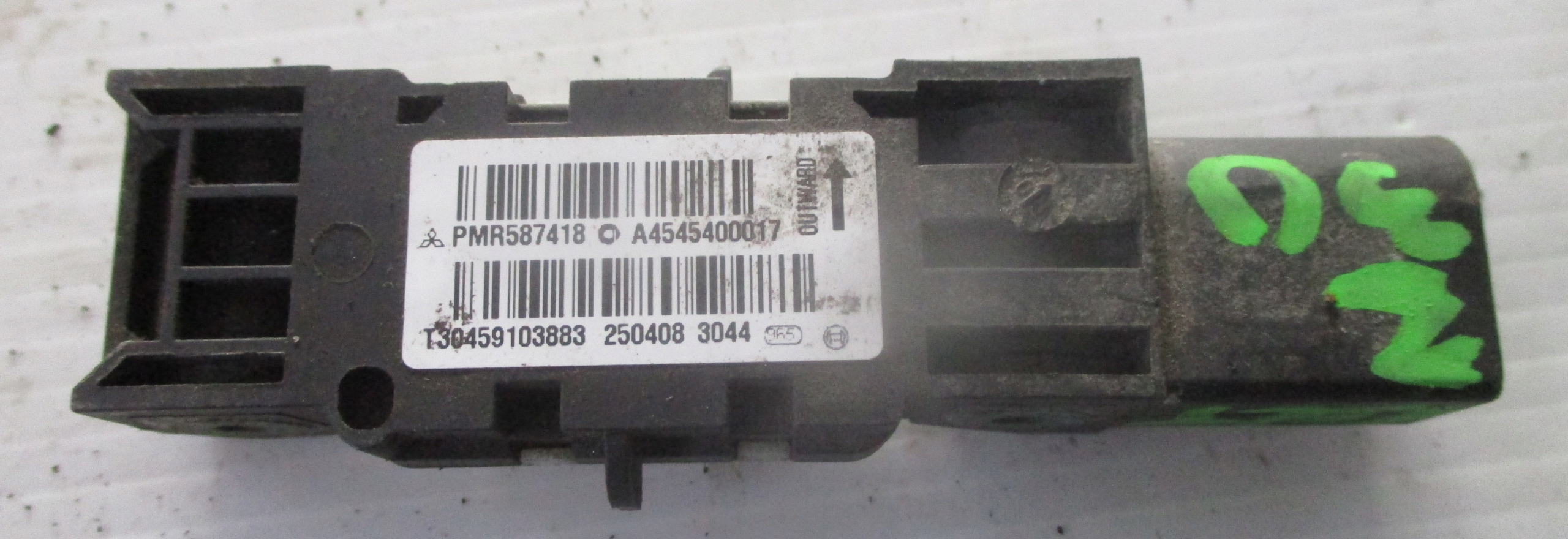 PMR587418 - MITSUBISHI COLT Z30 3D датчик удару