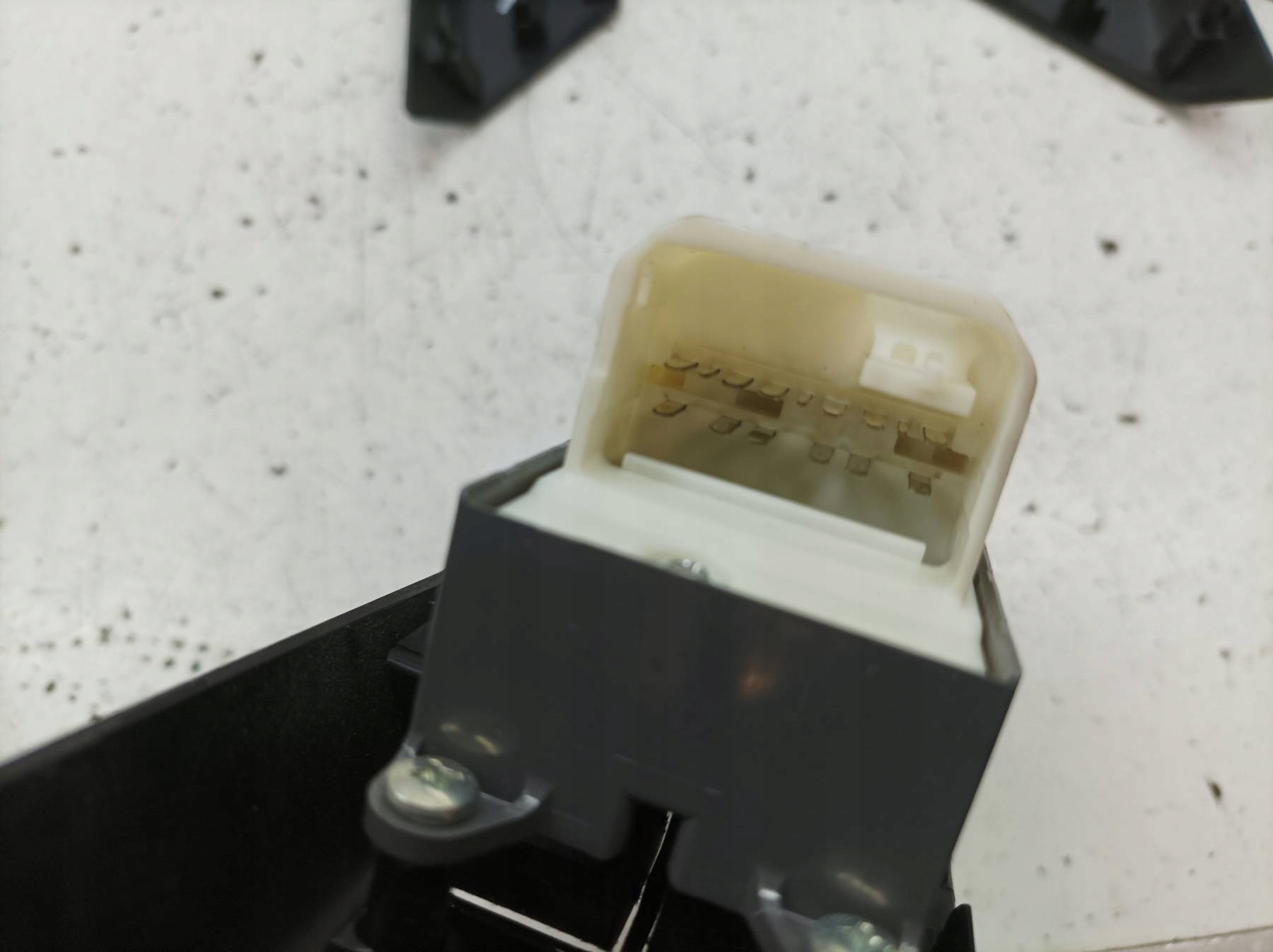 window control switch KOMPLET Toyota RAV4 IV (2012- )