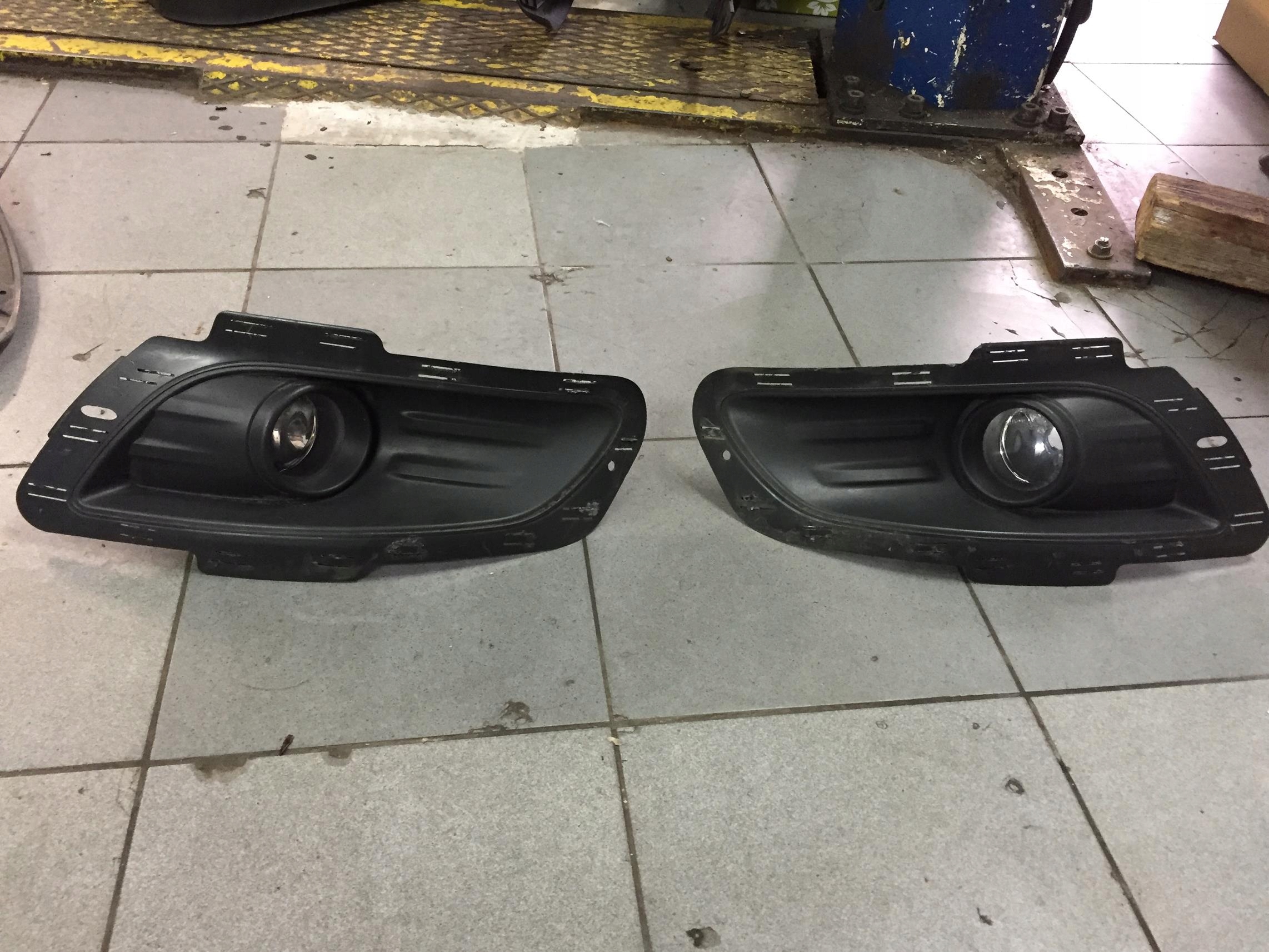 TRANSIT TOURNEO COURIER 14- HALOGEN LEWY