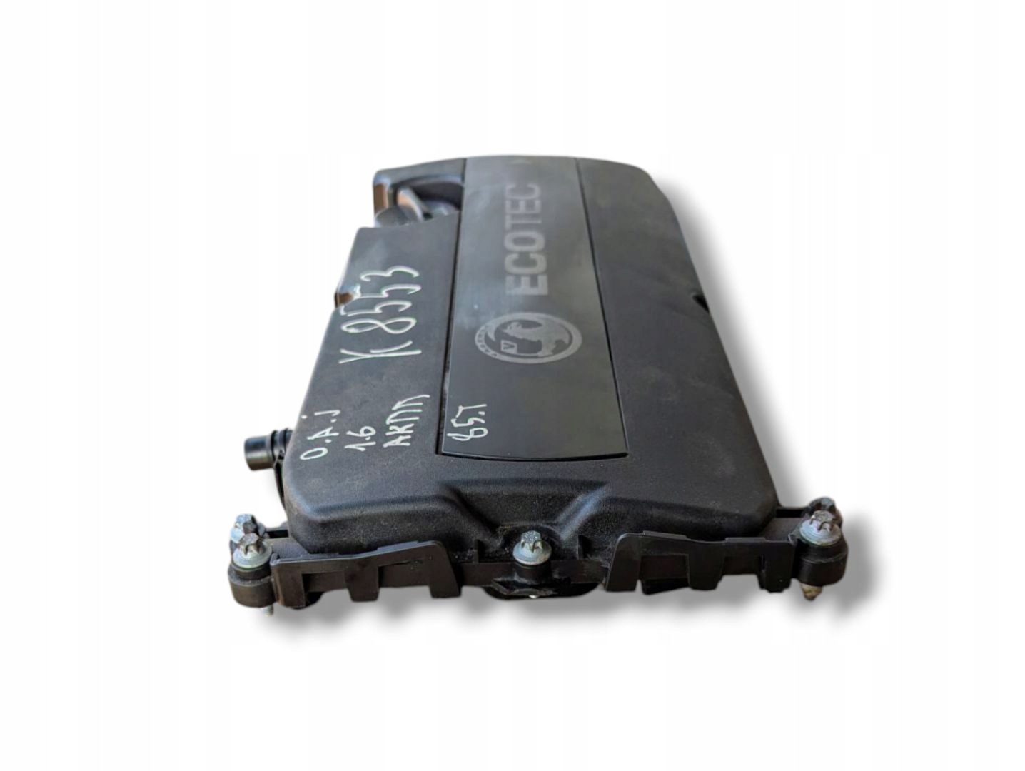 Abdeckung der Ventile Opel Astra J 2010 555564395