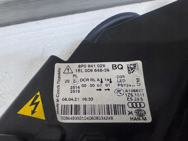 light left Audi A3 8P LIFT Bi Xenon Led