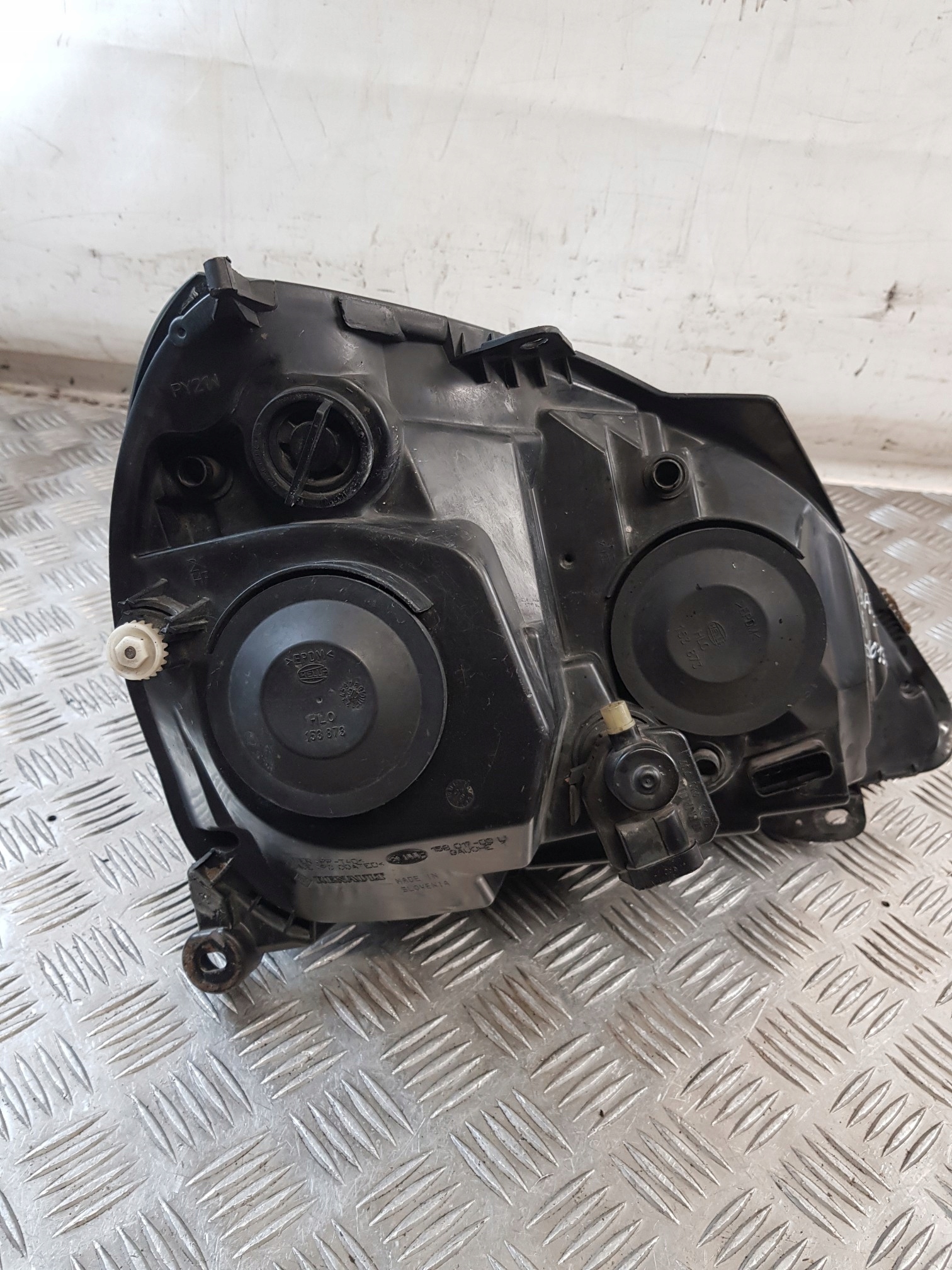 light left front RENAULT THALIA and LIFT 04R- EUROPA
