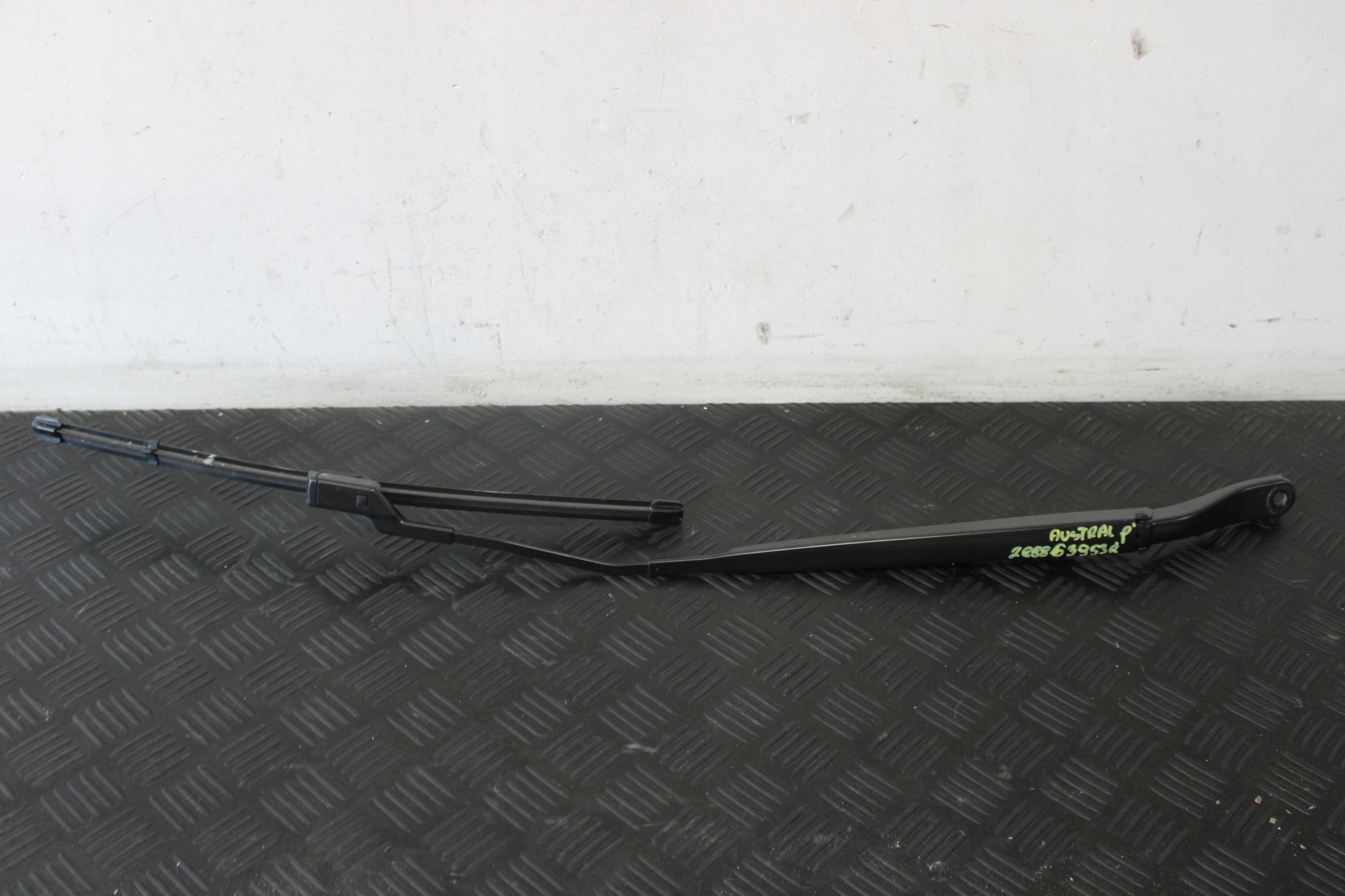 wiper arm wiper right RENAULT AUSTRAL 288863953R