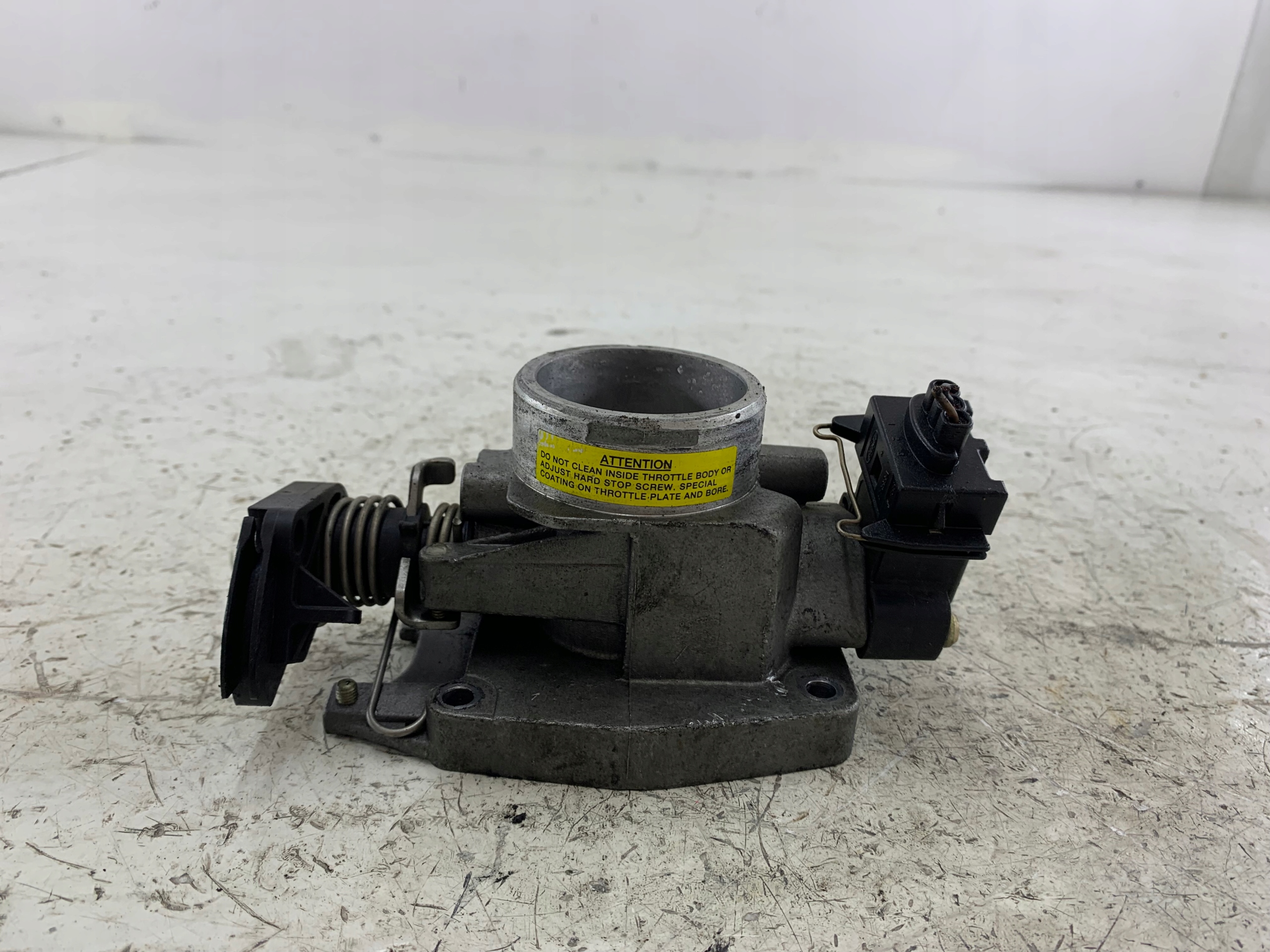 FORD KA e FIESTA MK4 1.3 Valvola a farfalla 96BF-BB