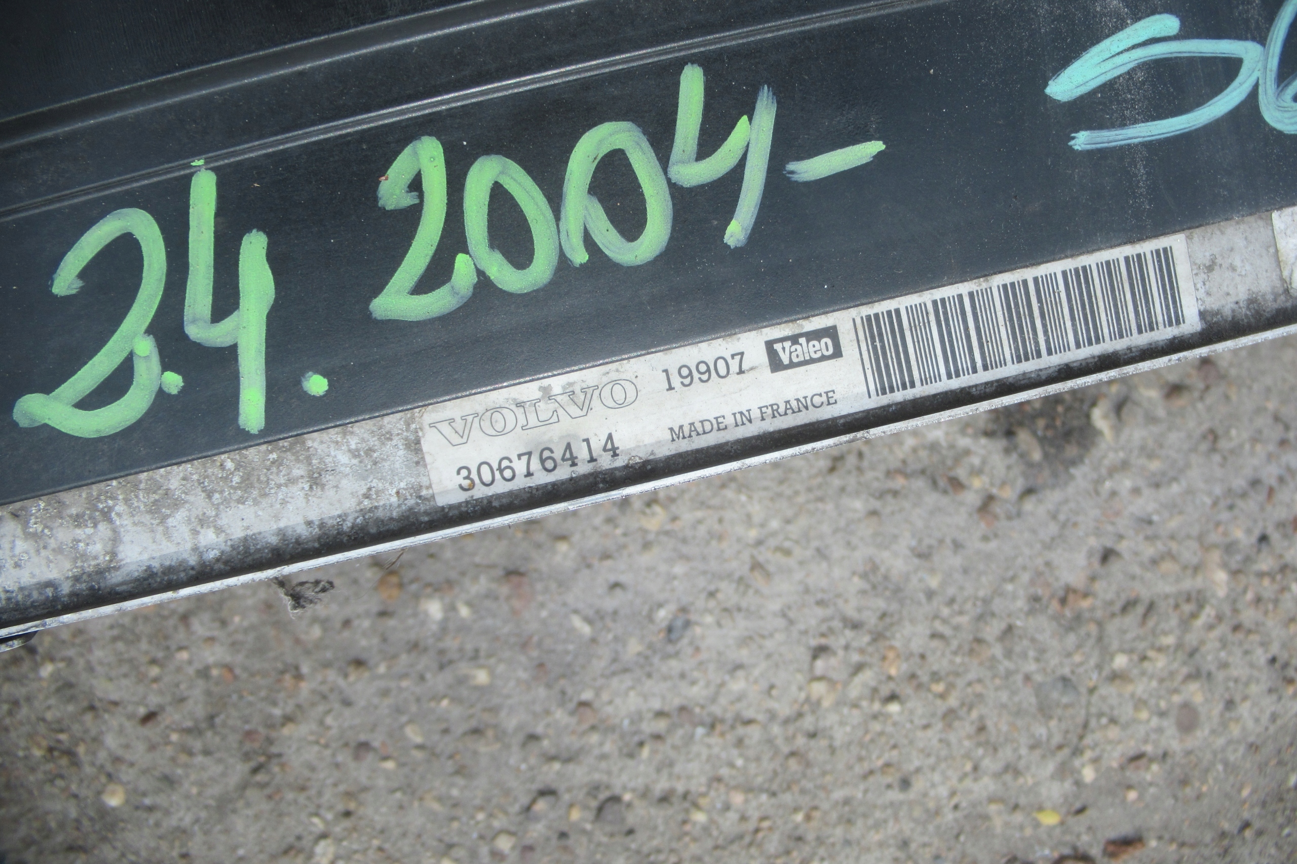 VOLVO S60 2.4 B 04R Radiatore / Raffreddatore 30645148