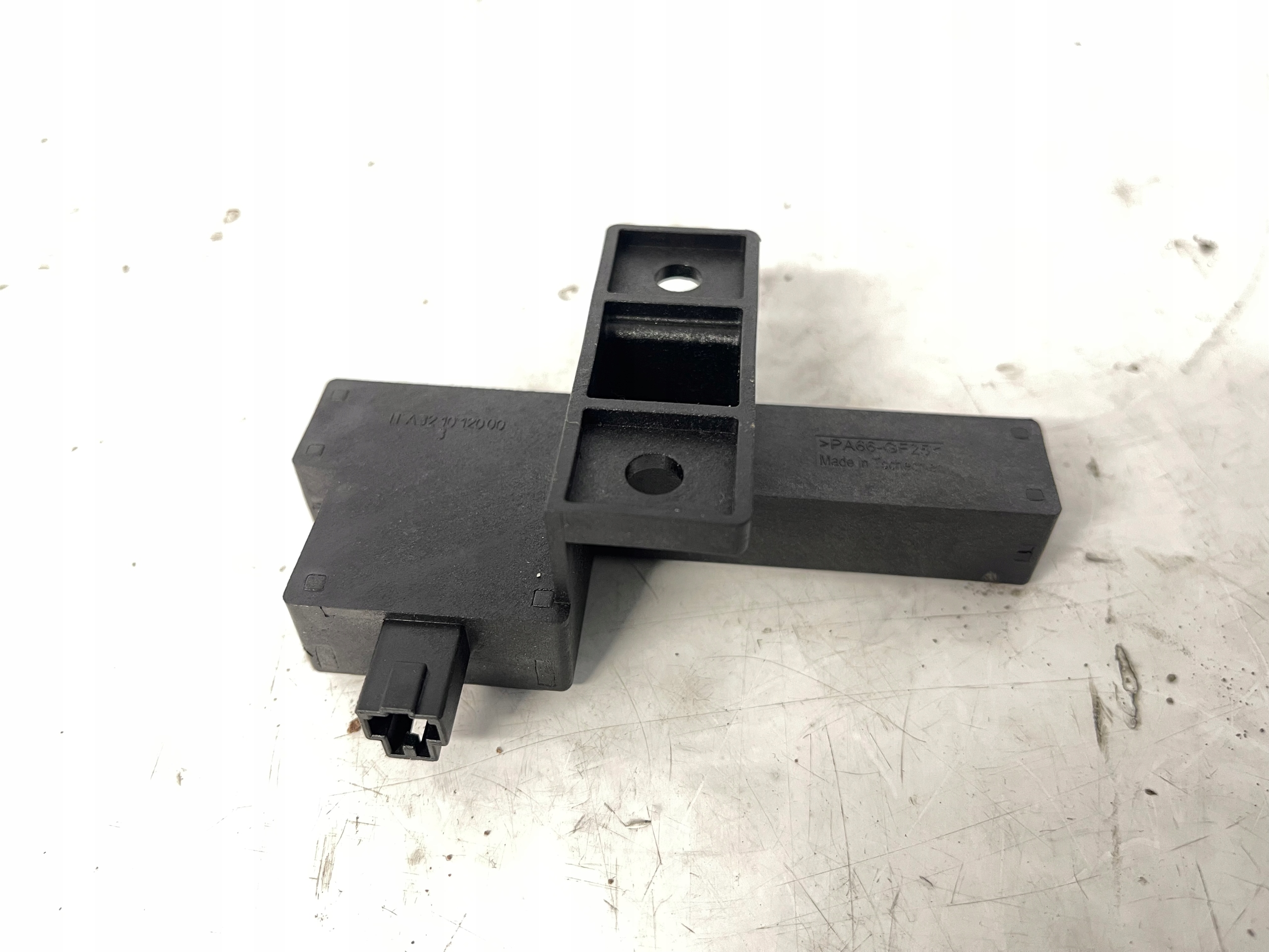 AUDI A6 C7 4G module amplifier ANTENY KESSY 8K0907247
