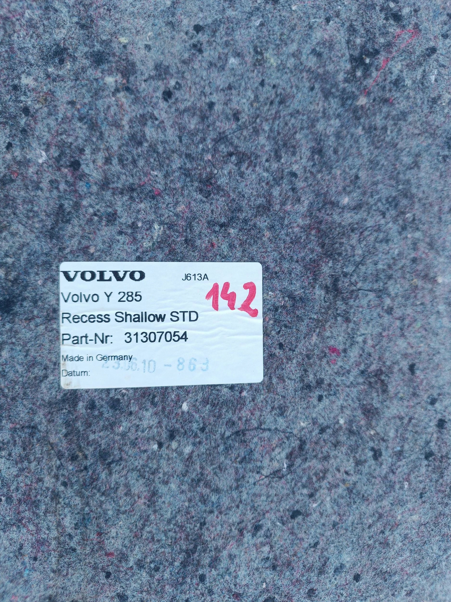 floor mats boot Volvo XC70 II V70 III 31307054