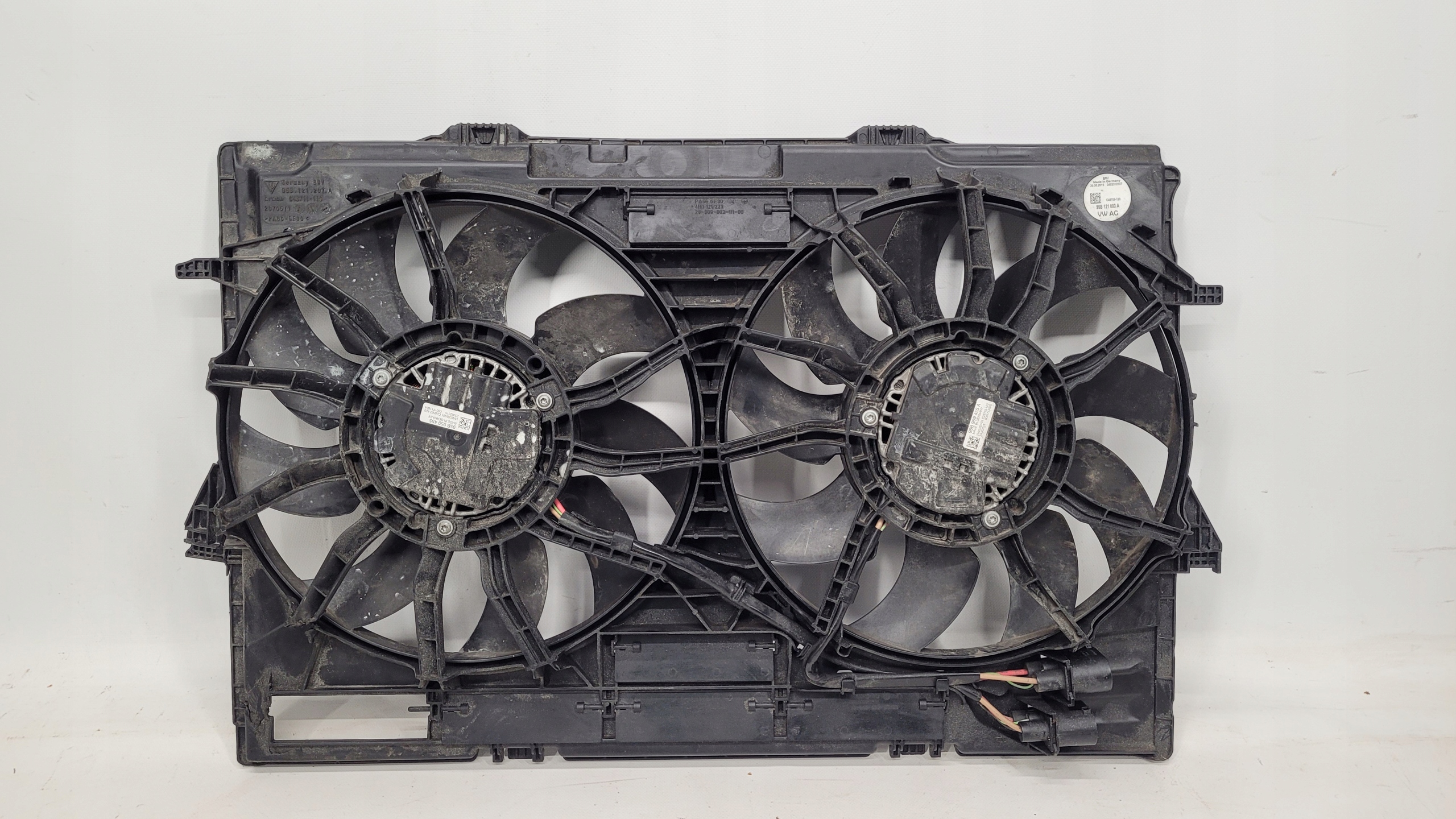 AUDI A8 4h0 оригінальні вентилятори