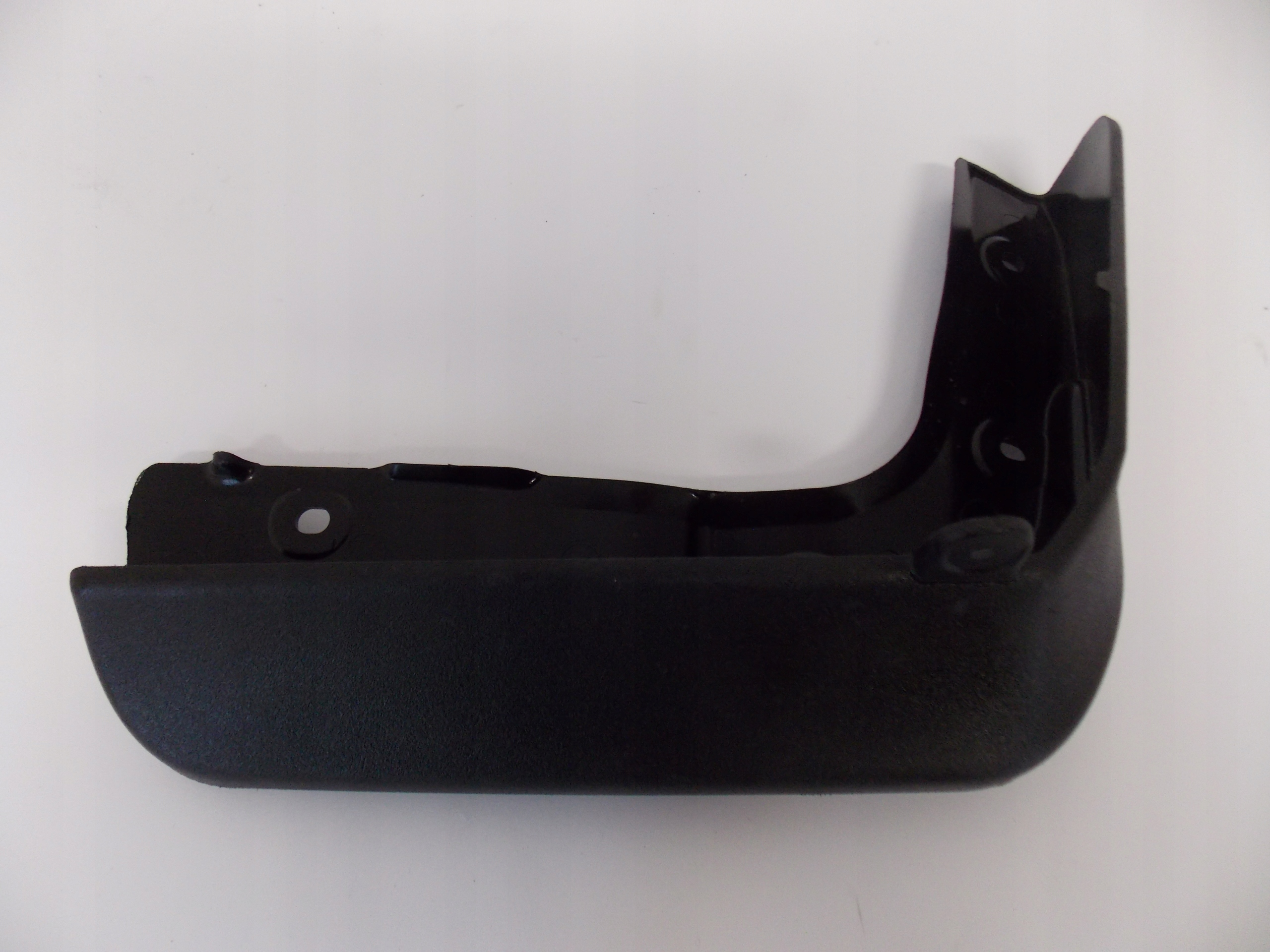 брызговик перед правый Audi A7 C8 4K8075116