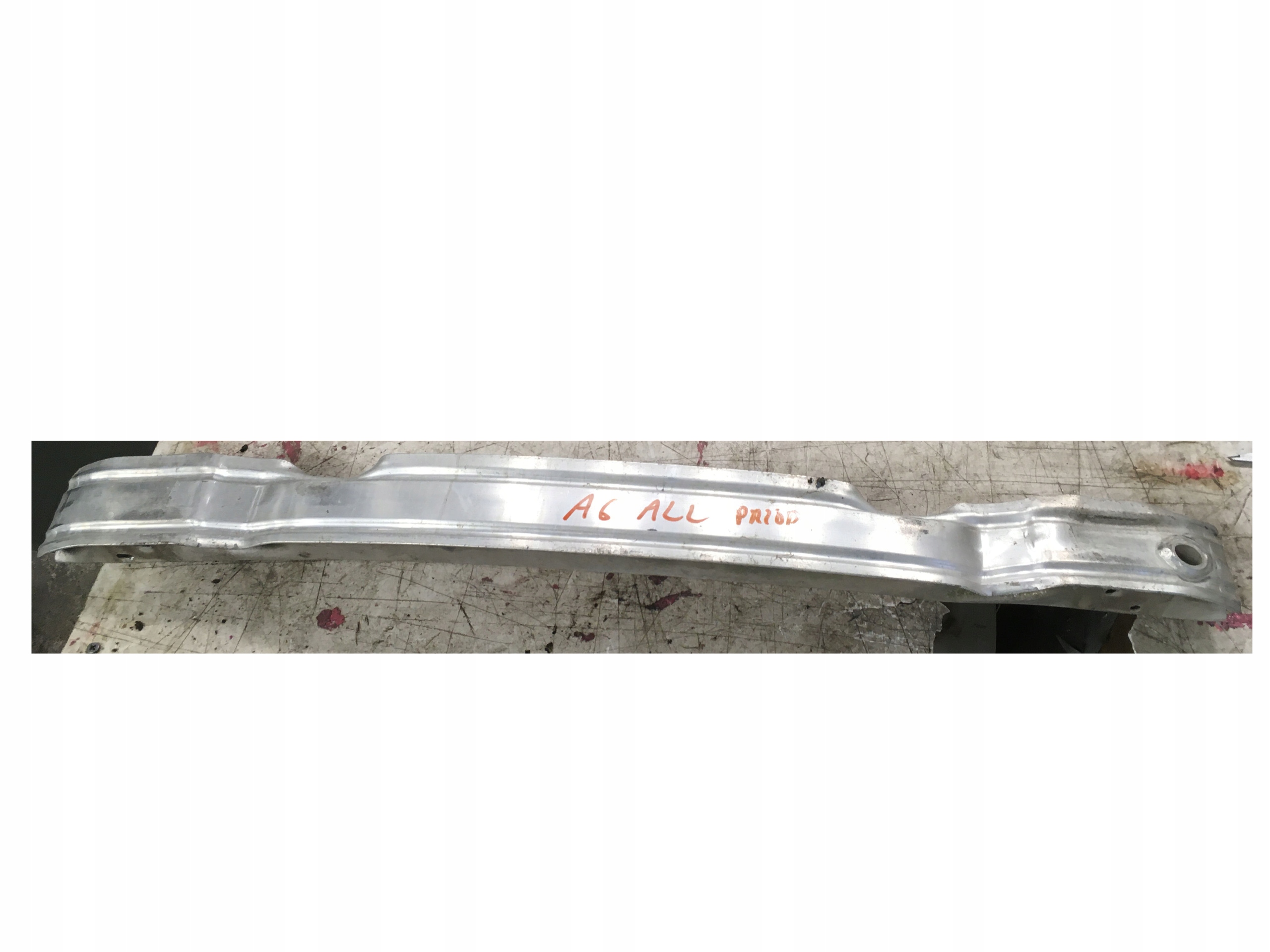 Балка усилитель переднего бампера Audi A6 C7 4G0 4G0807113