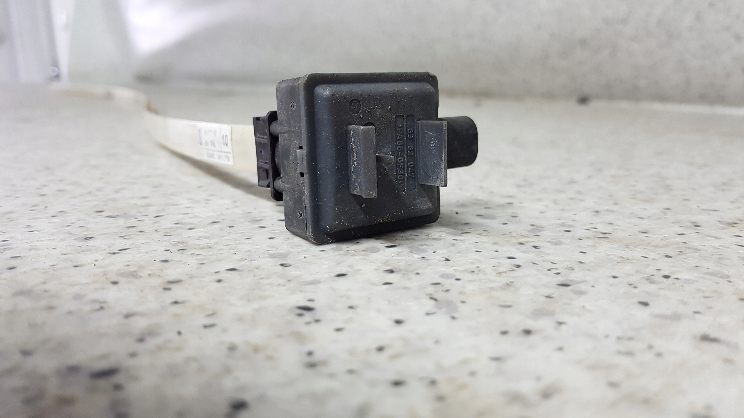 BMW 5 F10 sensor OCHRONY PIESZYCH 2825