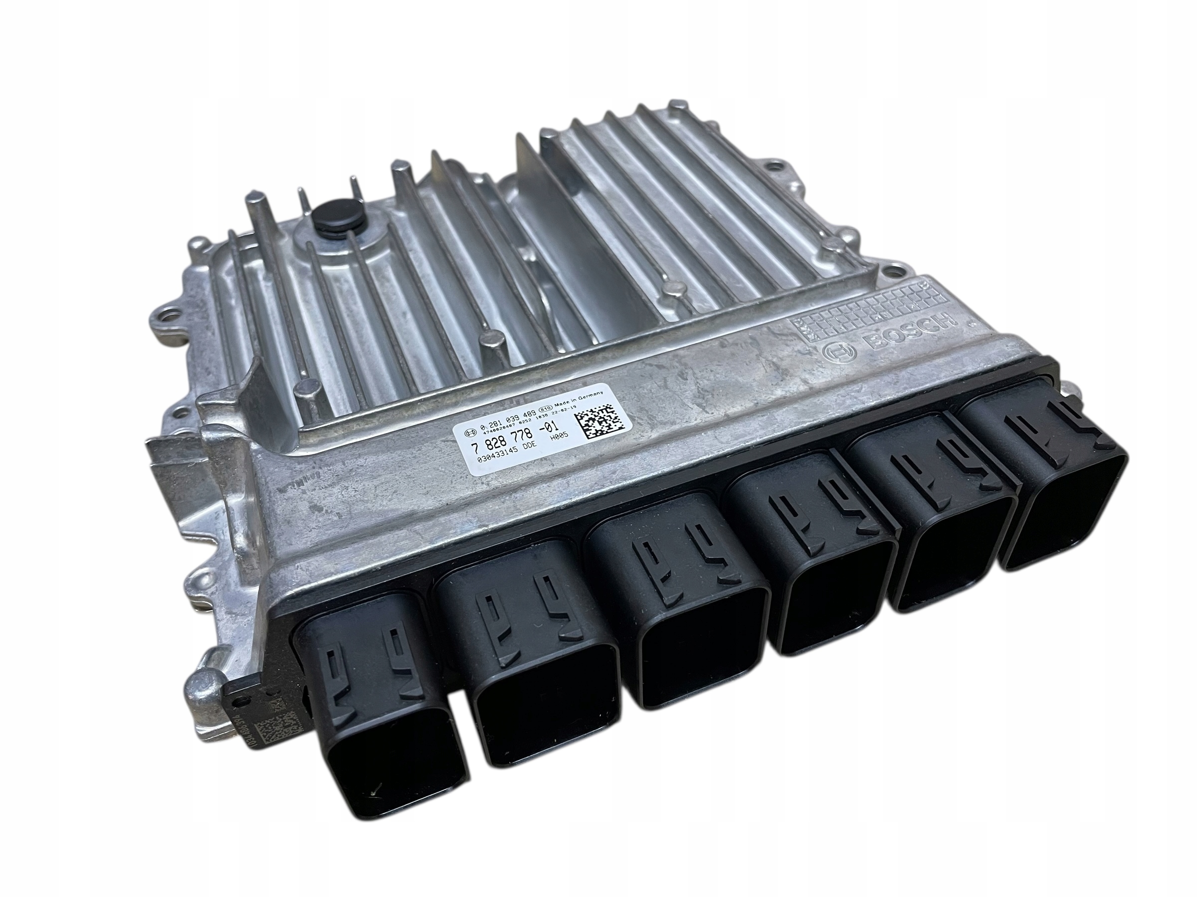 computer control unit of the engine BMW 5 G30 G31 LCI 530D 3.0D IDEAL