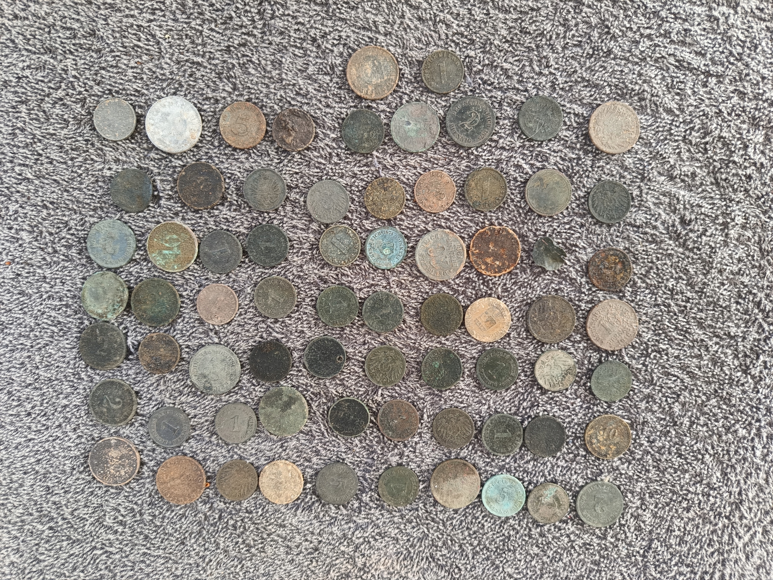 Смесь монет раскопки