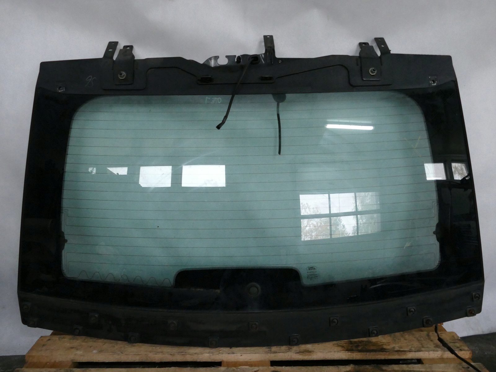 Range ROVER SPORT L320 стекло багажника 08R