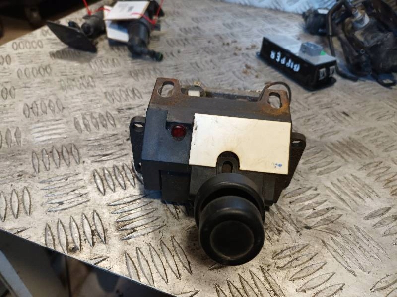 ZAWÓR POWIETRZA MAN TGA D1261060