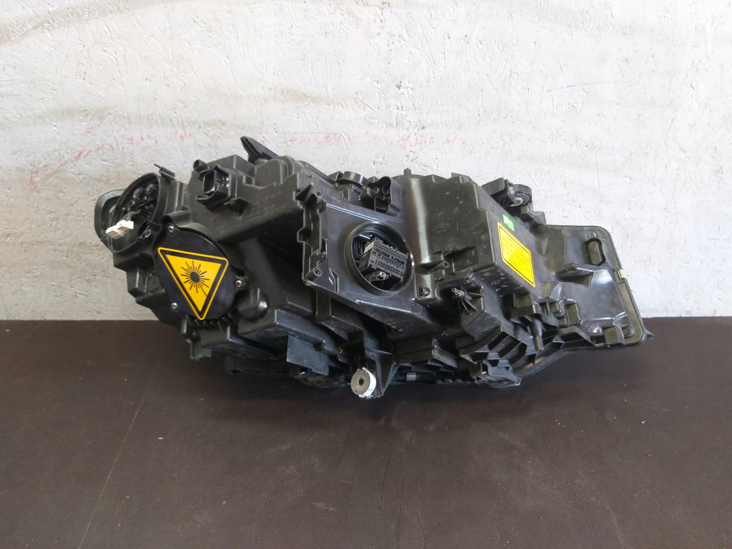 LAMPA PRZÓD LEWA BMW 3 III G20 G21 LASER Producent części BMW OE