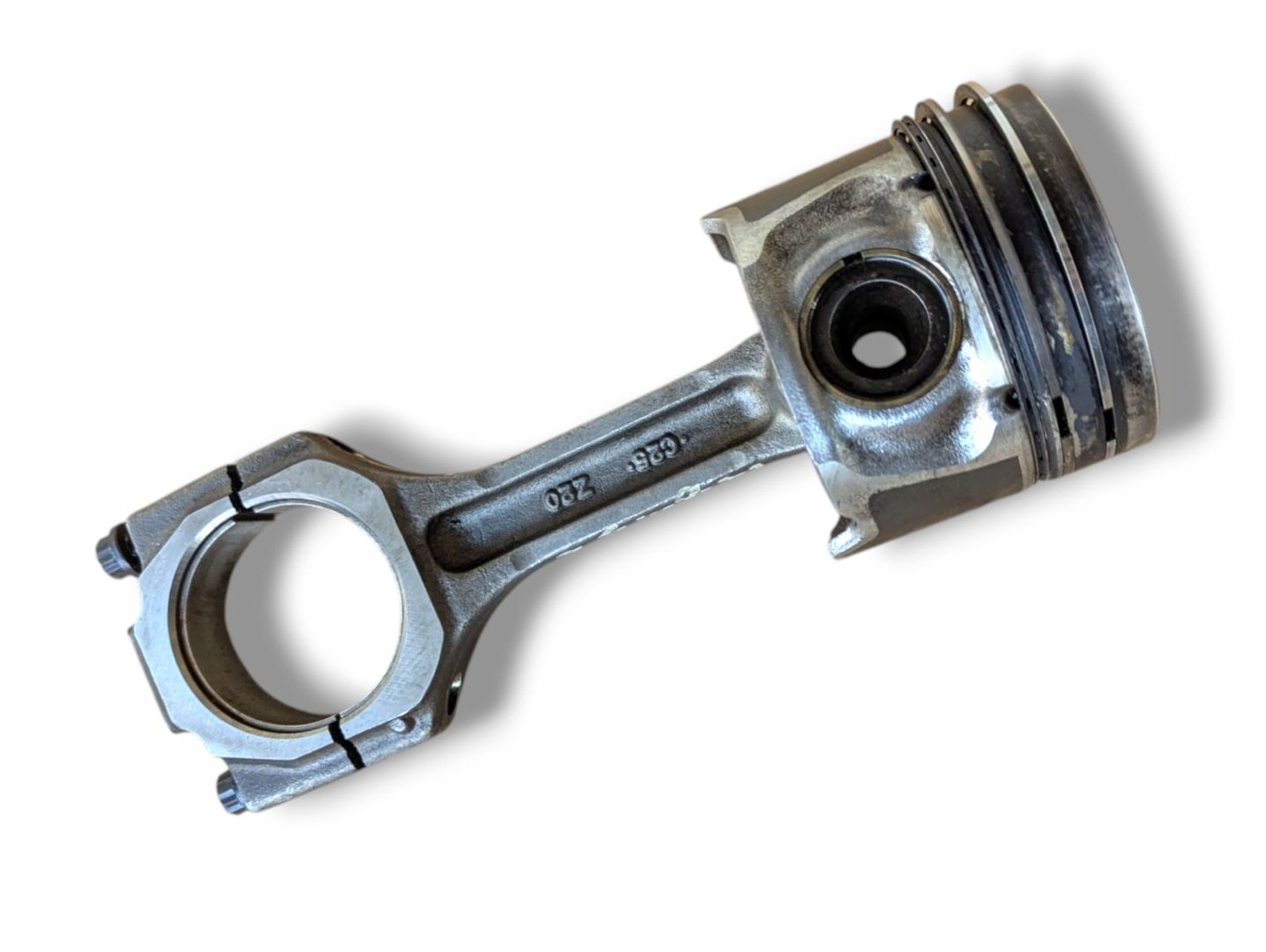 piston with connecting rod Chevrolet Captiva C100 2008 25182669
