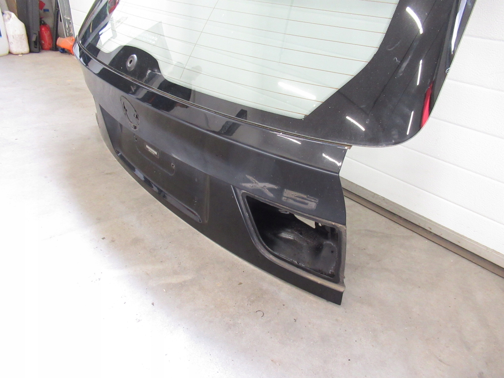 boot door rear window BMW e70 X5 475 Blacksapphire