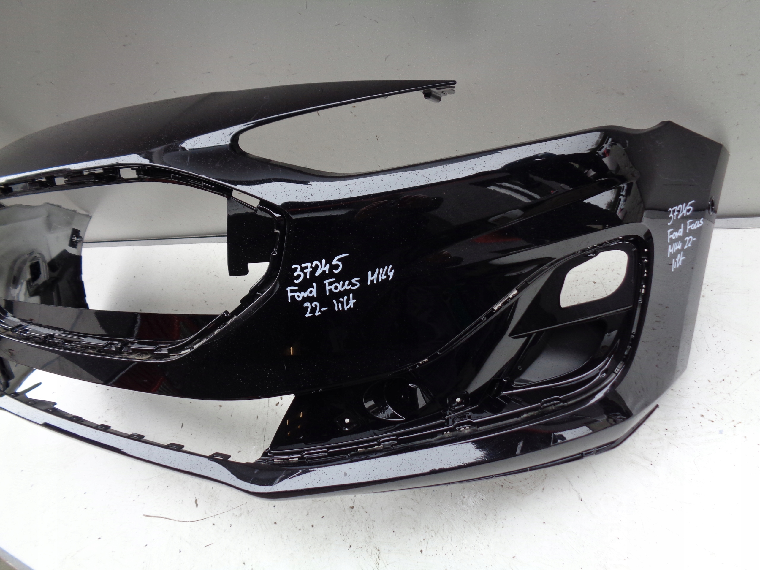 Frontstoßstange FORD FOCUS MK4 22- LIFT NR 37245