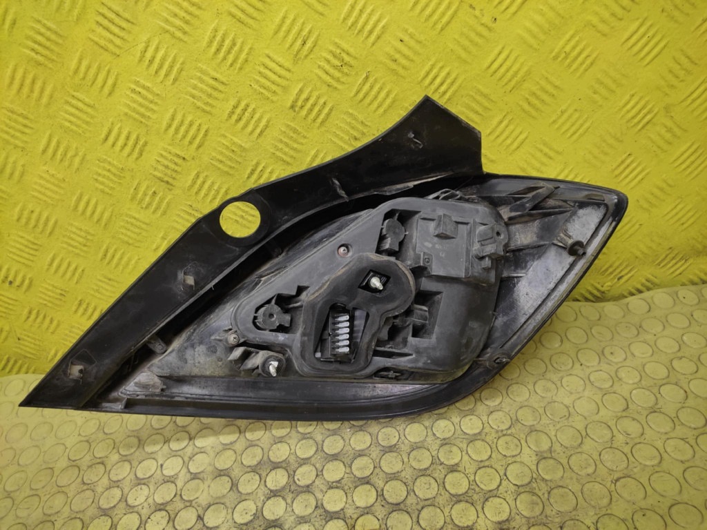 OPEL ASTRA H light left rear part 24451835