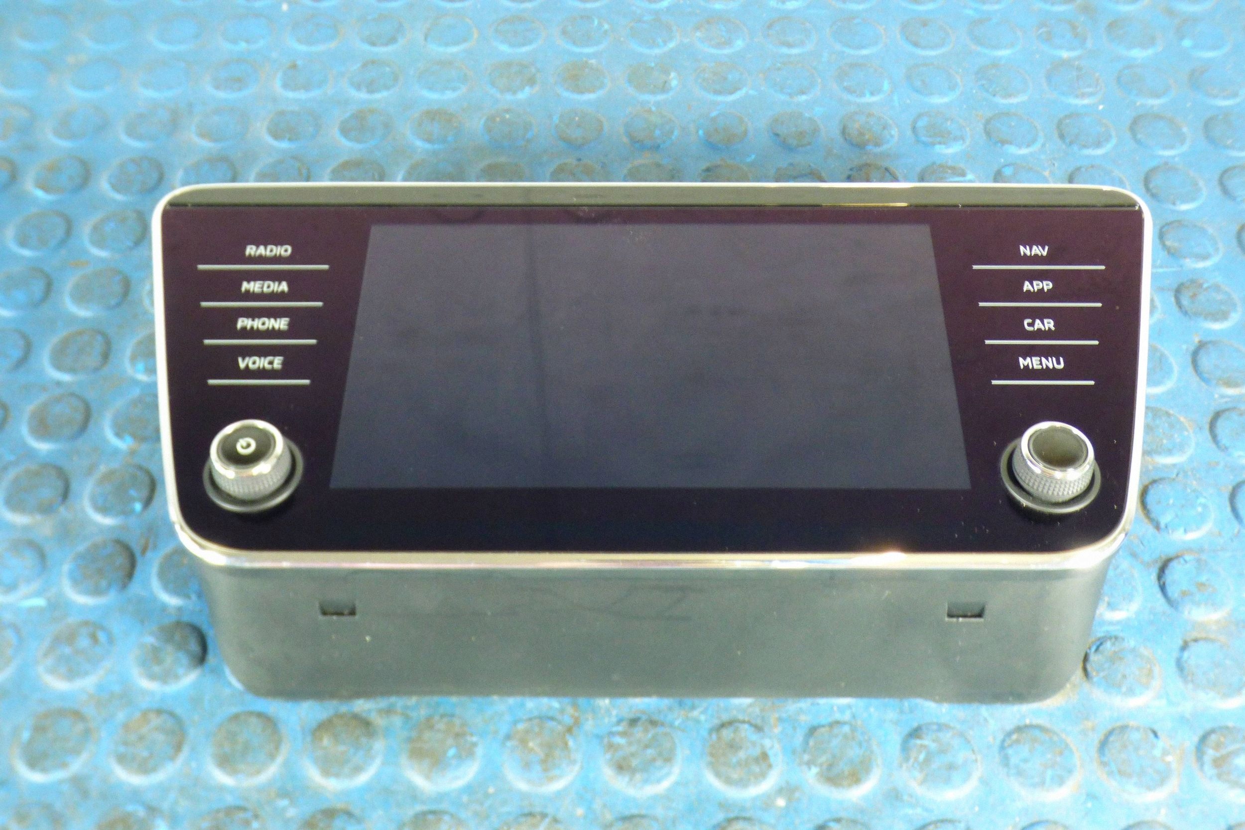 Skoda Superb III radio Display navi 3V0919605D st.BDB