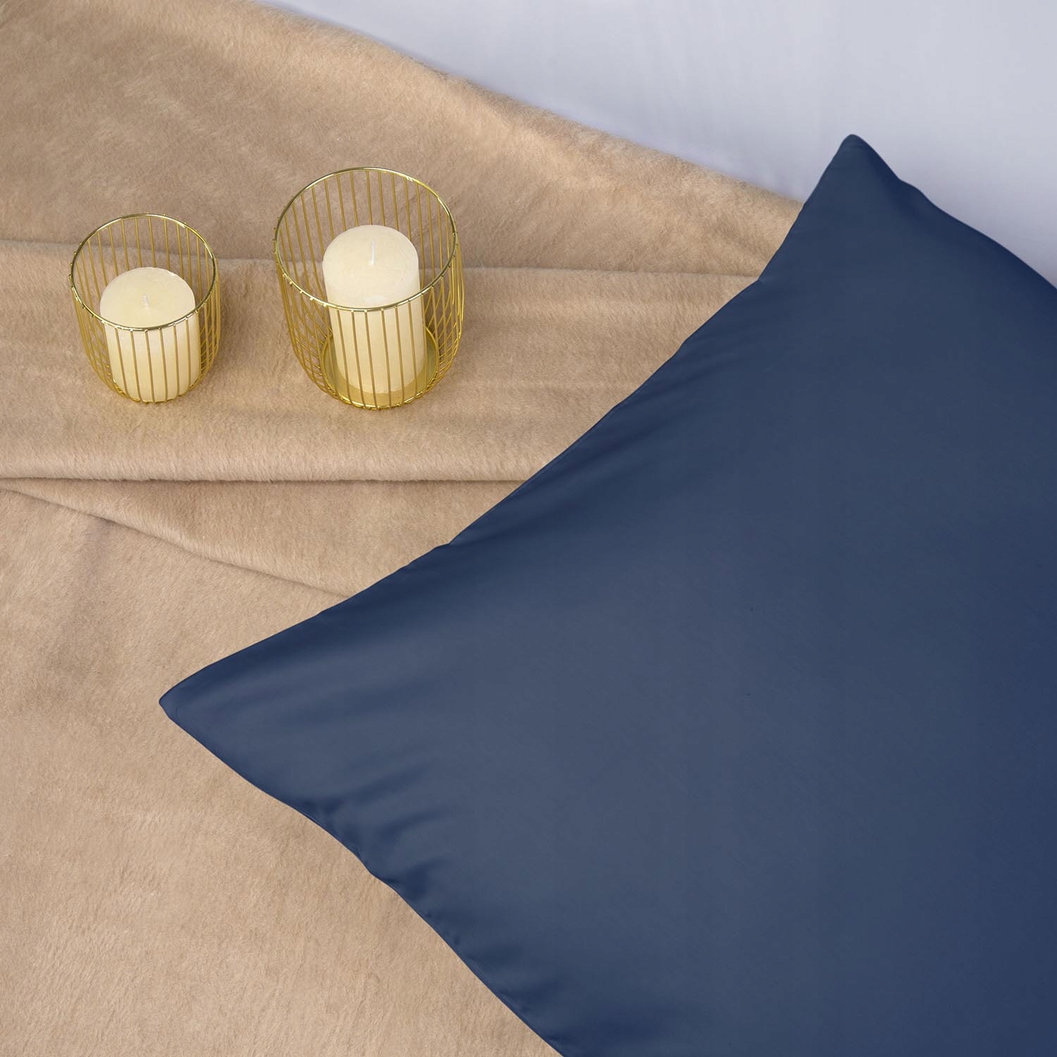 Poszewka satyna bawełna 50x60 Chaber Marka Darymex