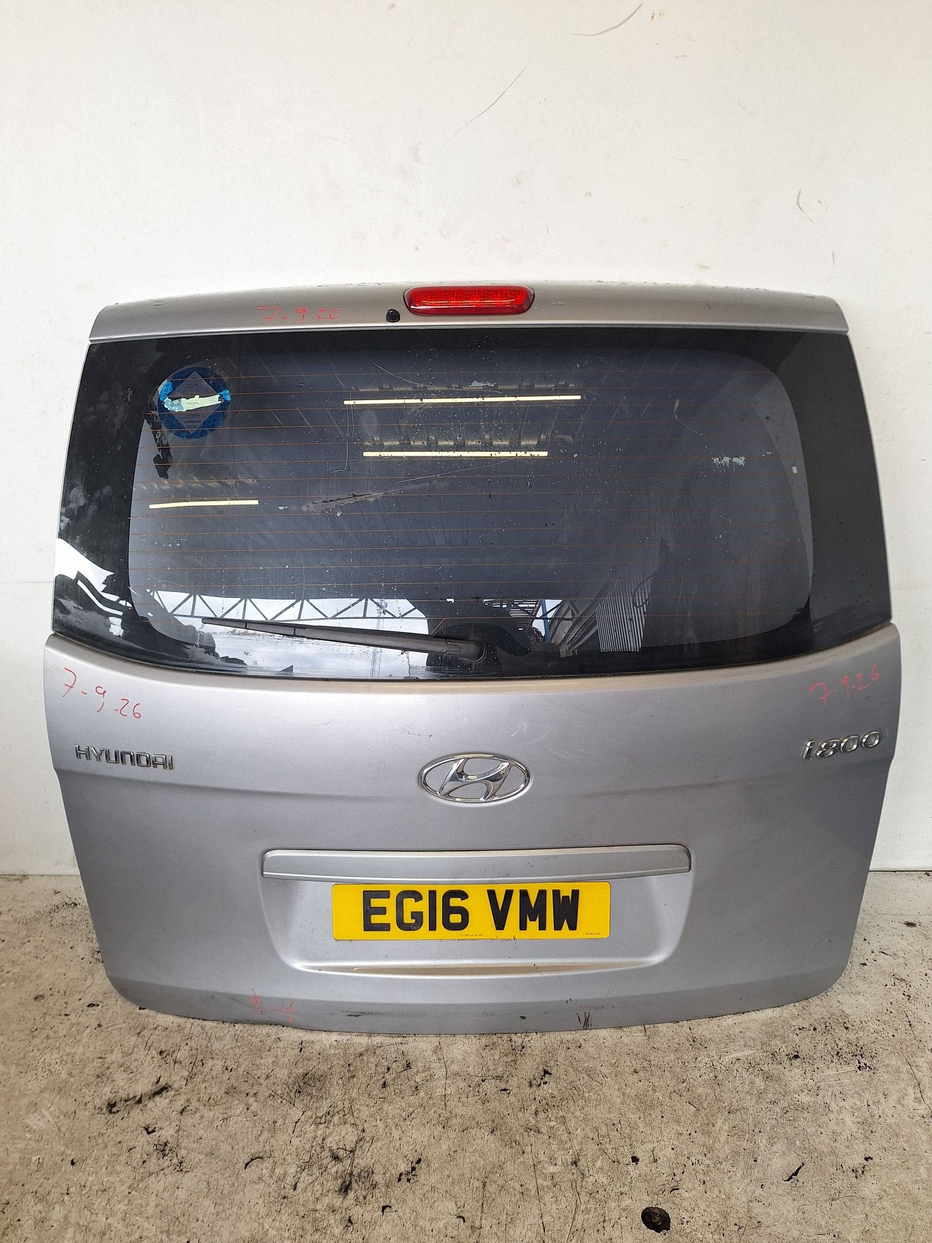 HYUNDAI H1 I800 07-13 boot door - boot