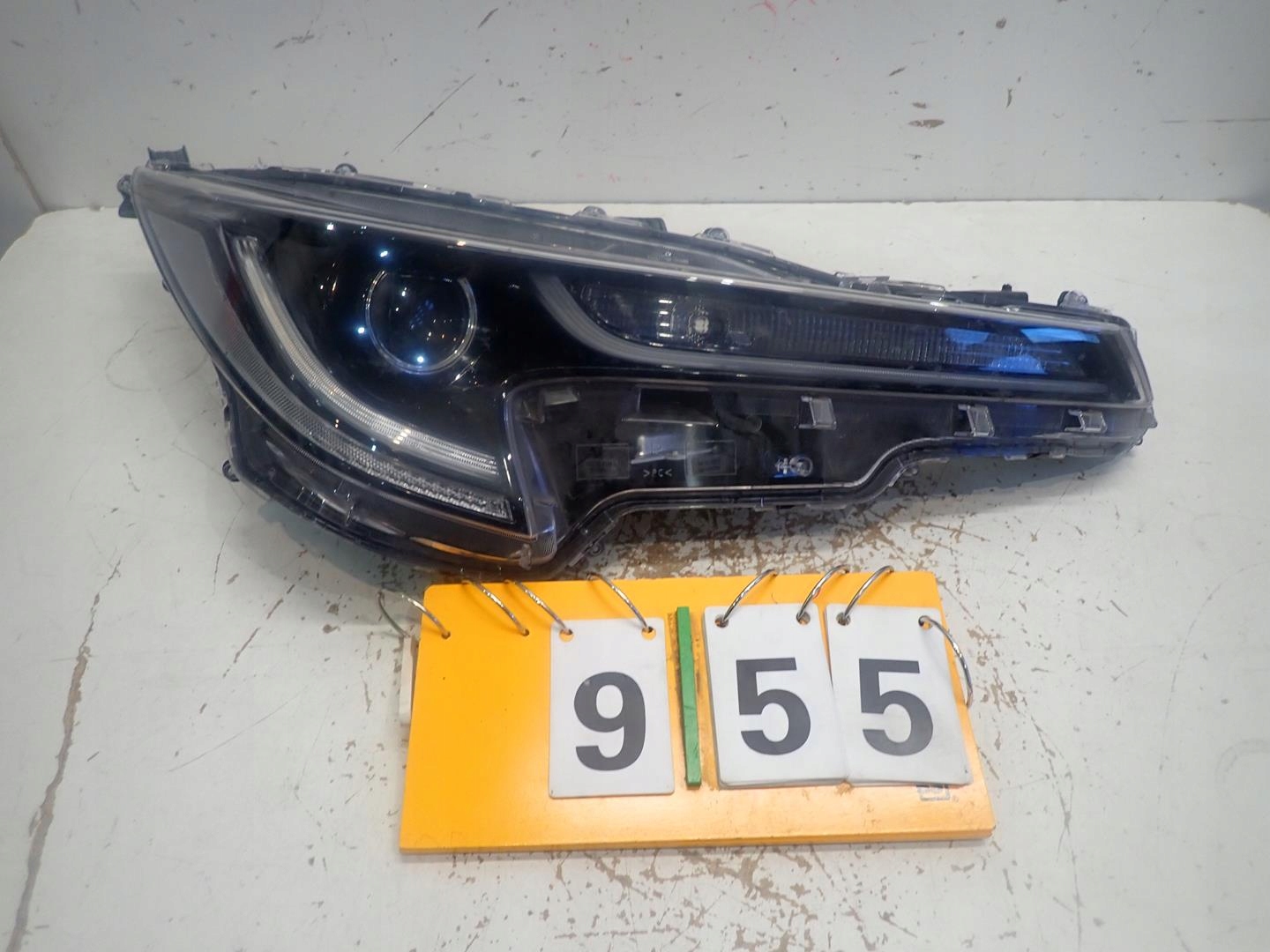 light front right TOYOTA COROLLA E21 19- FULL LED