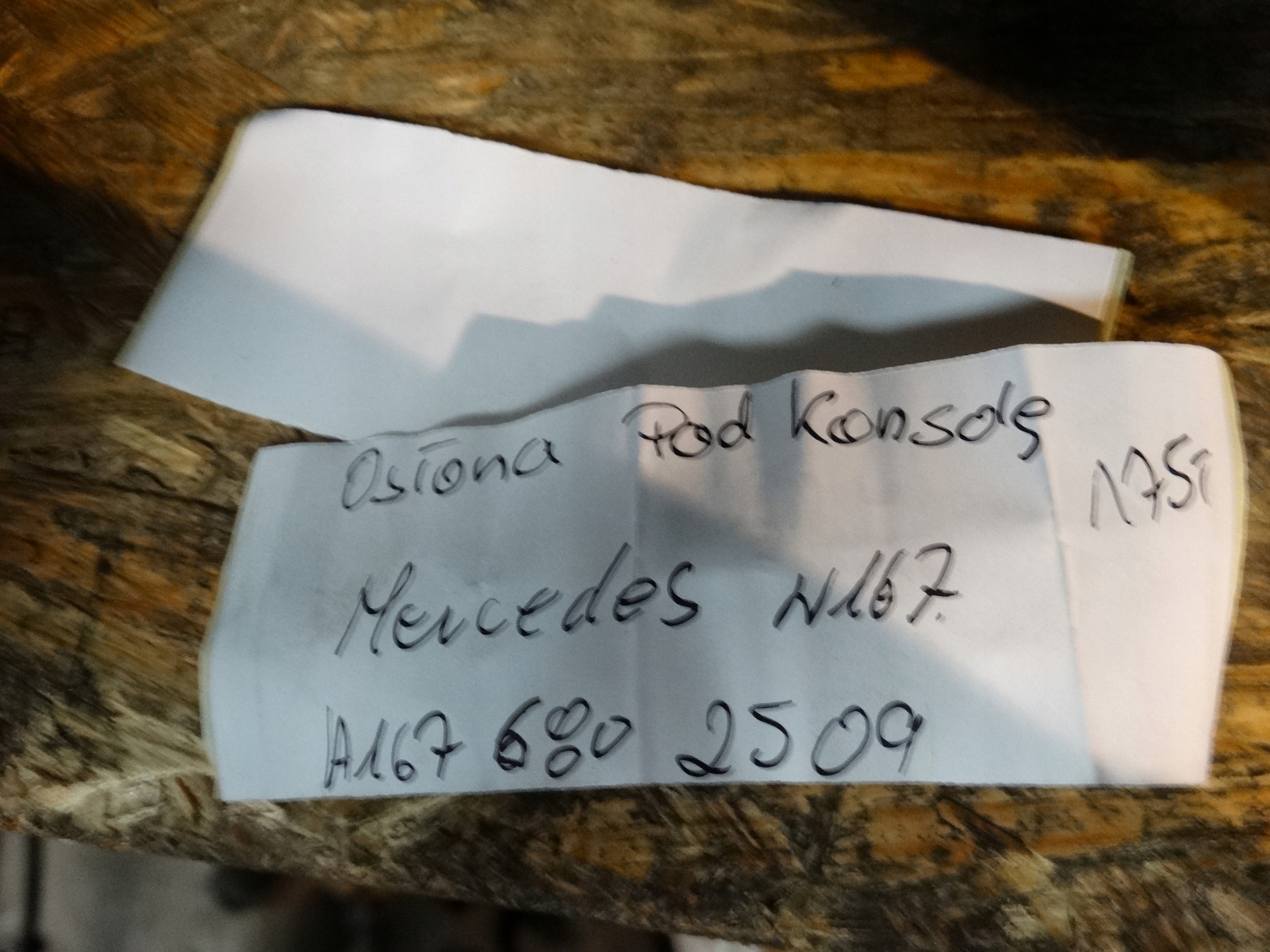 IDEALNA Blende Abdeckung unter KONSOLE MERCEDES W167 1