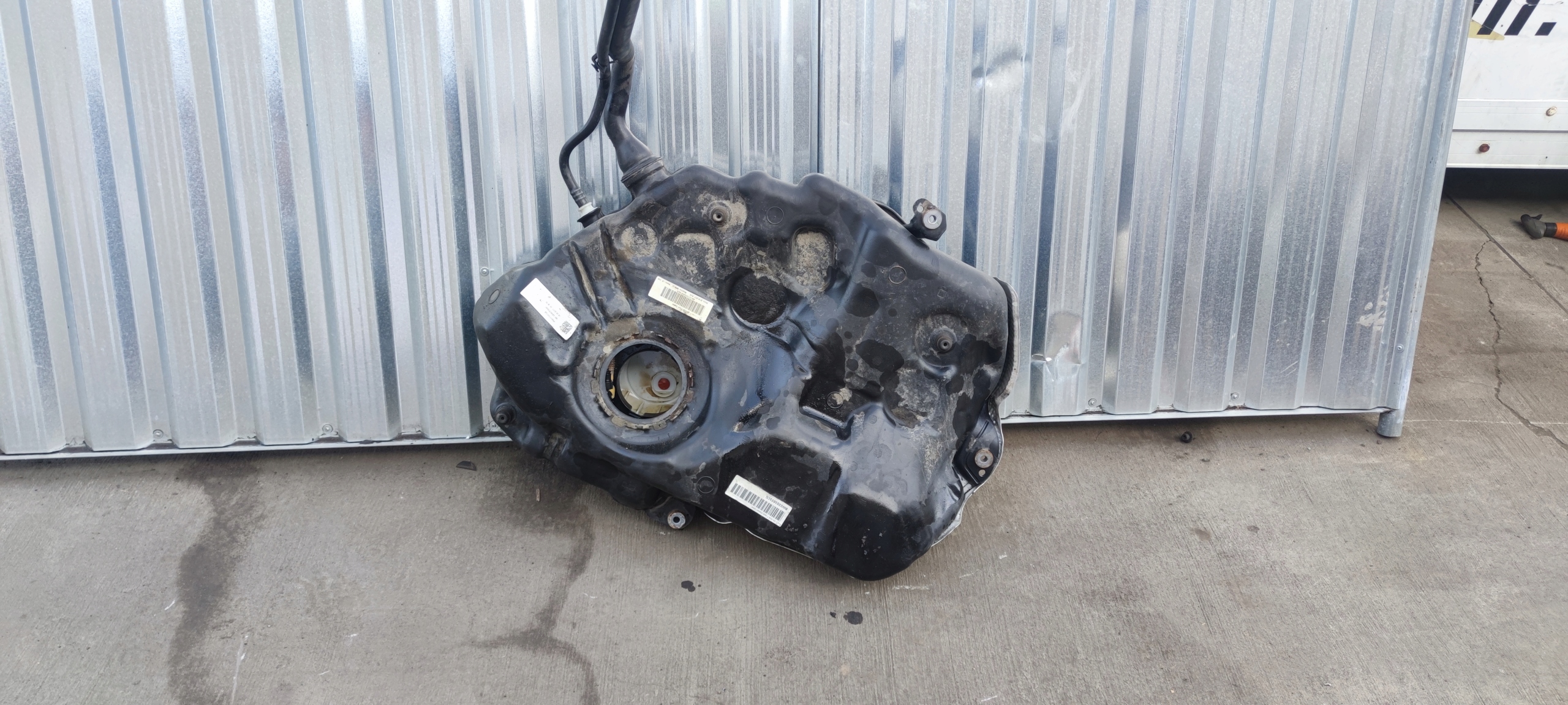 KRAFTSTOFFTANK TANK AUDI A4 B9 A5 8W 8W0201021CG