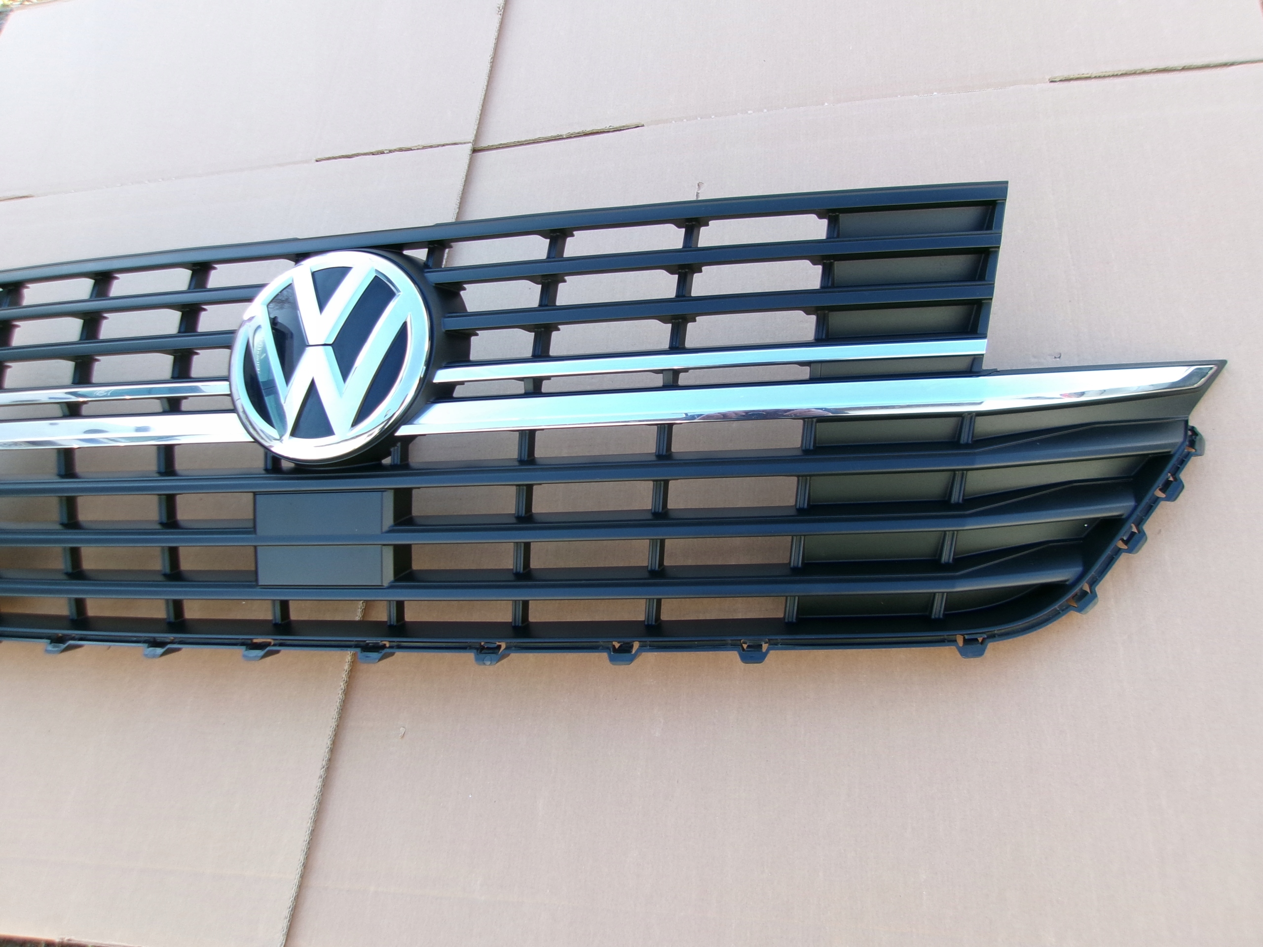 VW Transporter T6 Kühlergrill FRONTGRILL Kühlergitter 7LA853653JG - Thumbnail 3