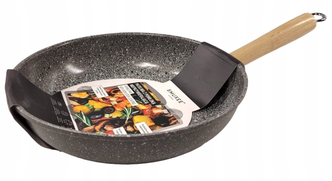 PATELNIA Z POWŁOKĄ NIEPRZYWIERAJĄCĄ NON STICK 24CM