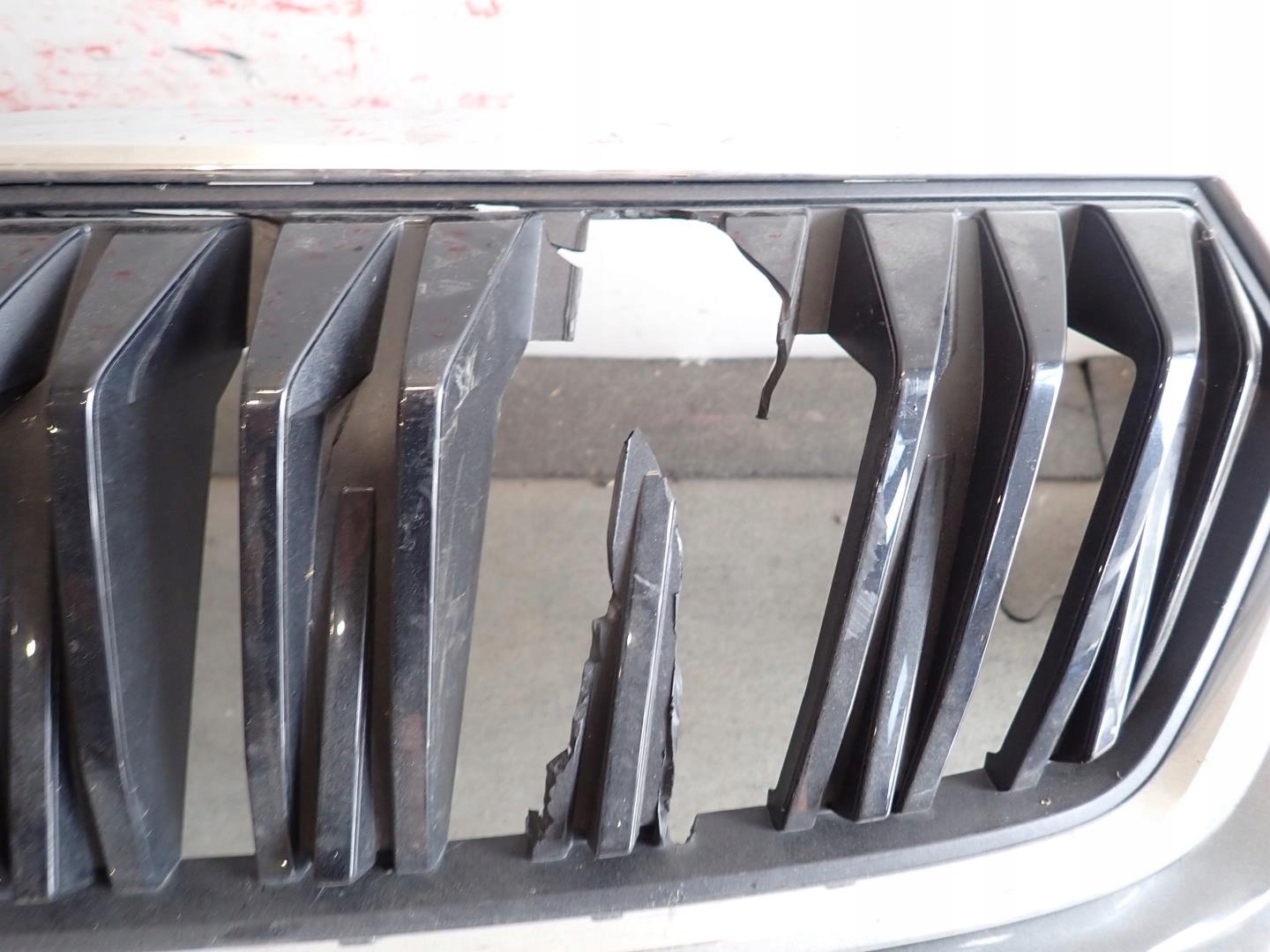 bumper front front SKODA KAROQ LIFT 2021