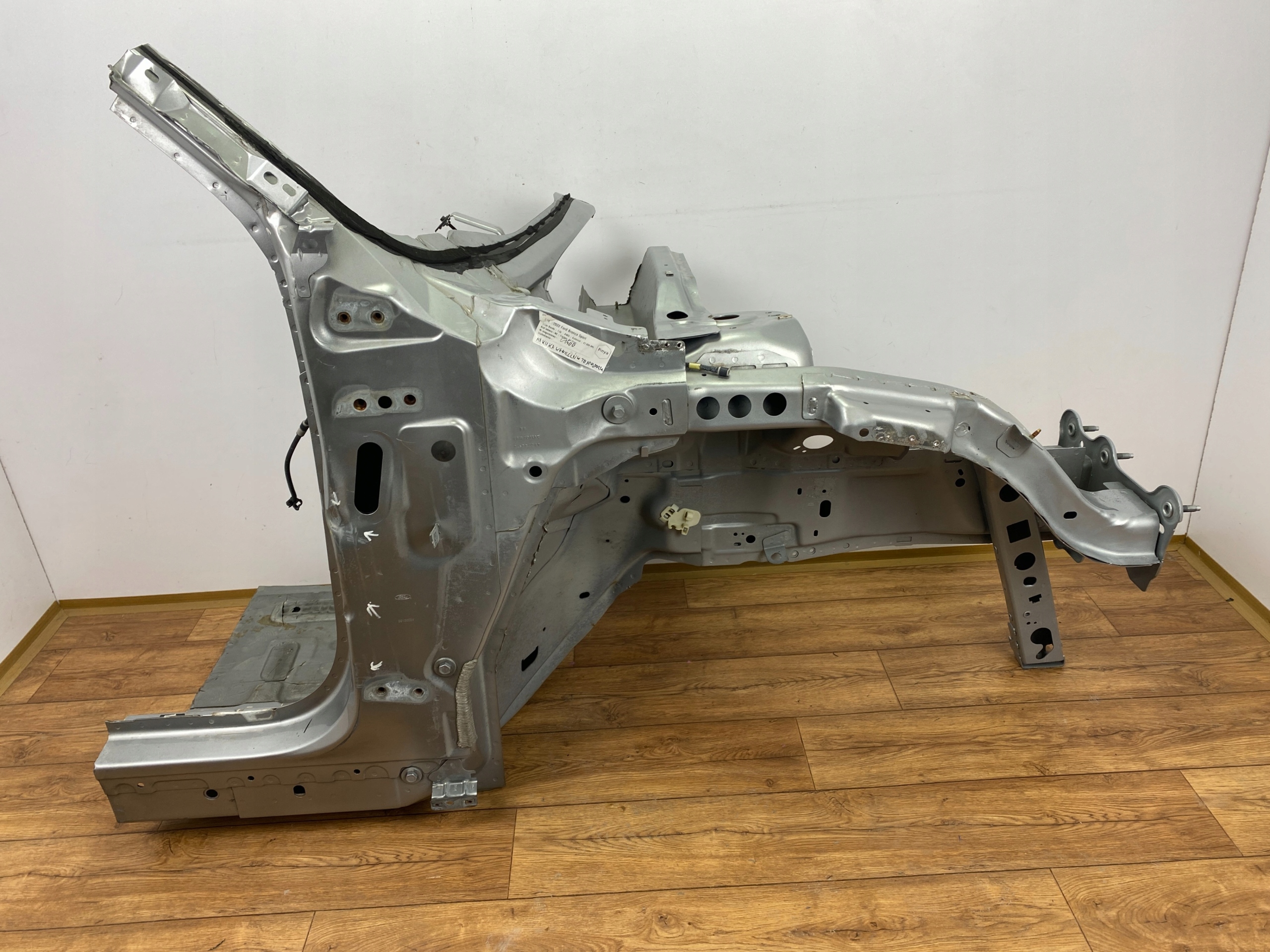 quarter quarter right front Ford Bronco Sport