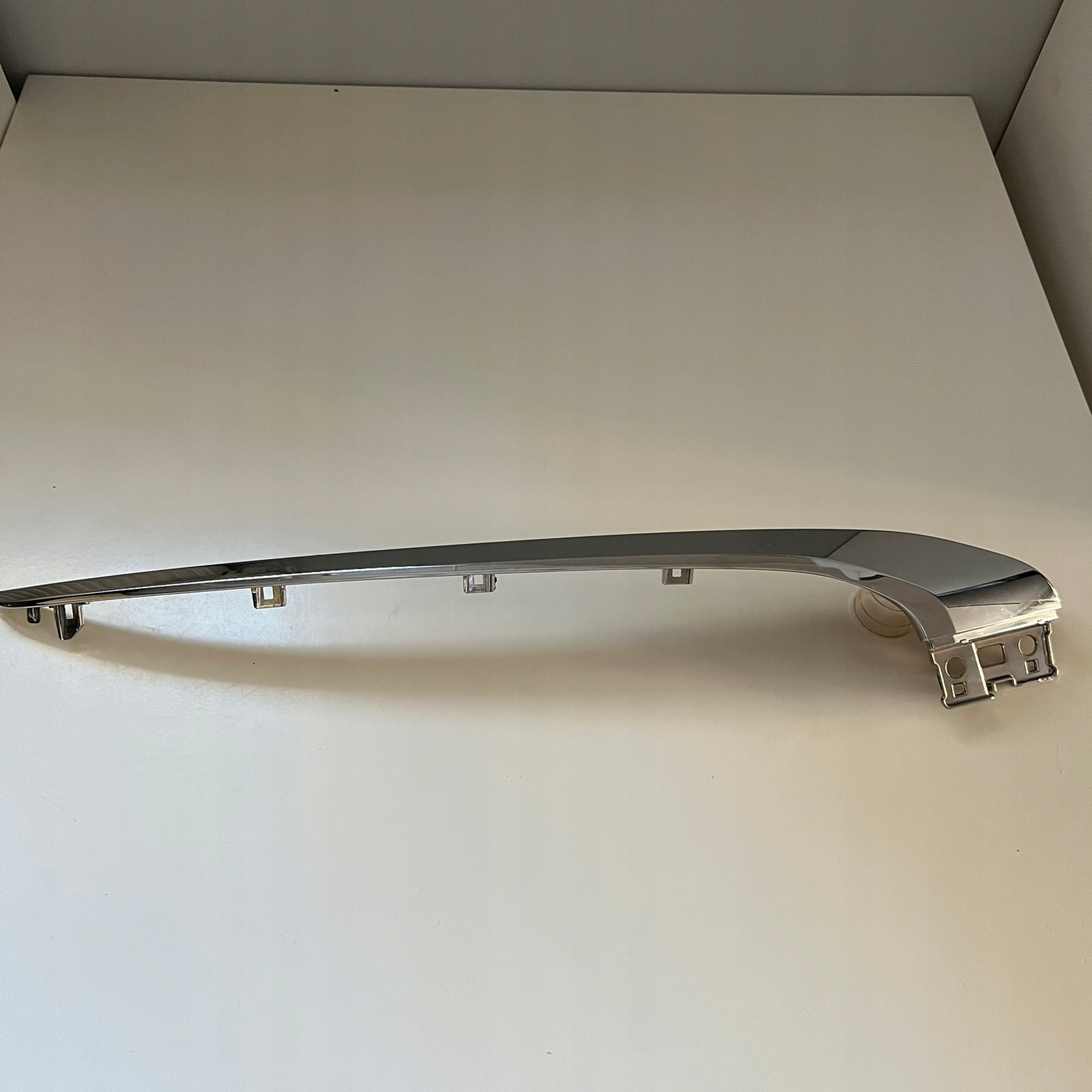Mitsubishi ASX 19-22 lišta nárazníku pravá 6407A366
