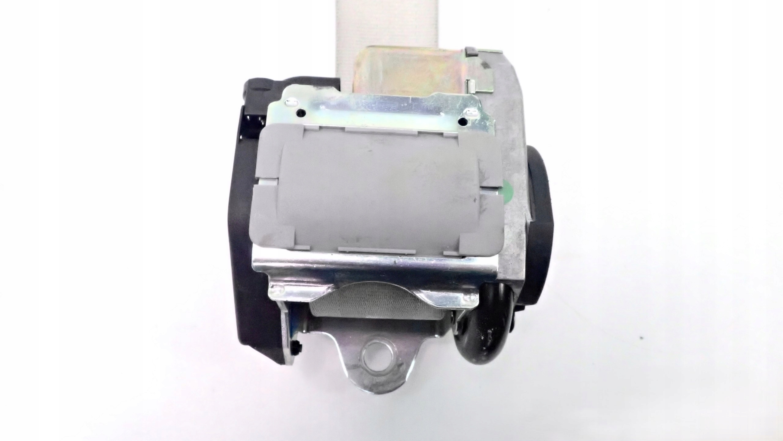 4E0857806B ремень безопасности A8 S8 D3