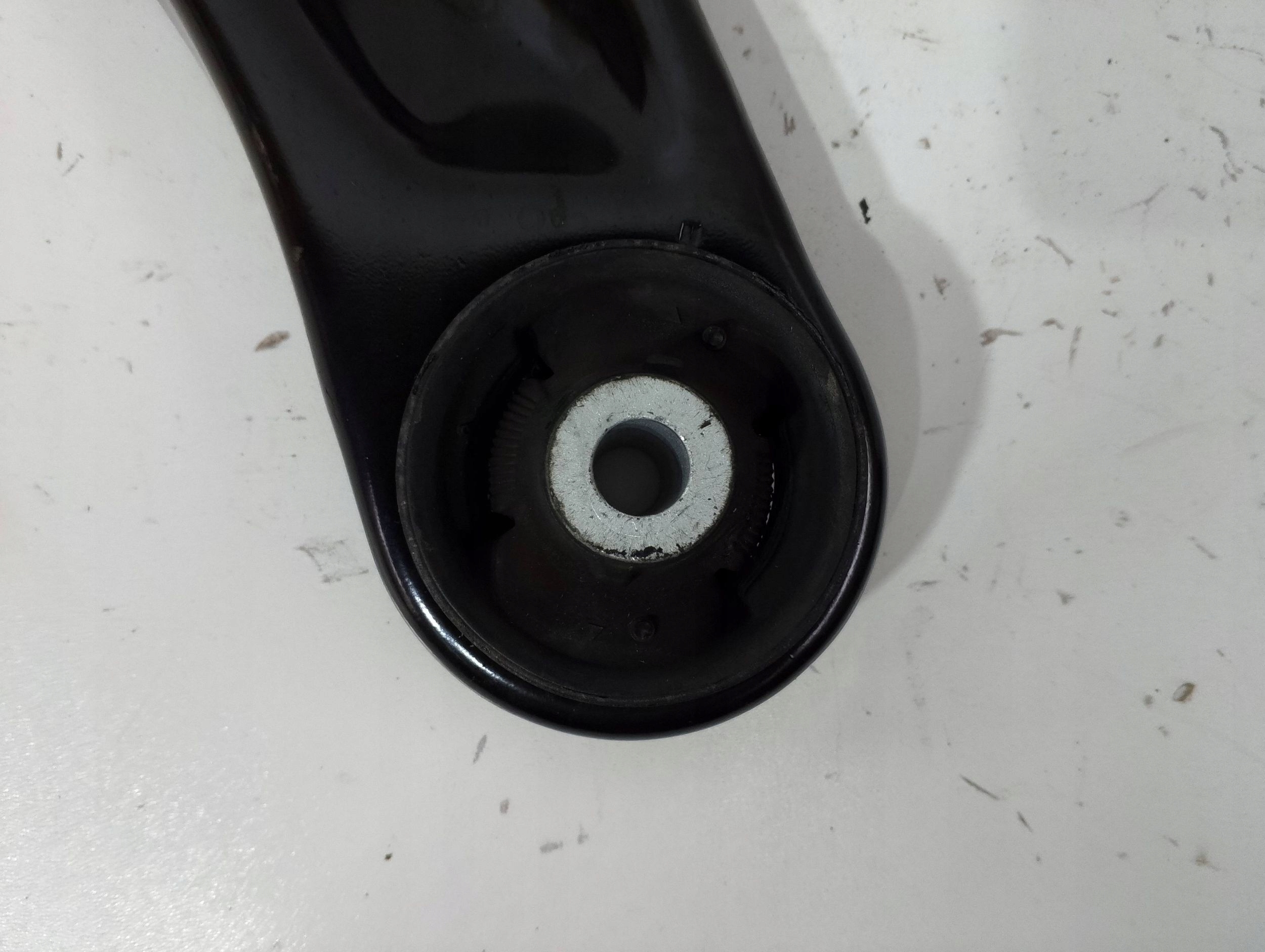 Toyota Aygo X arm front