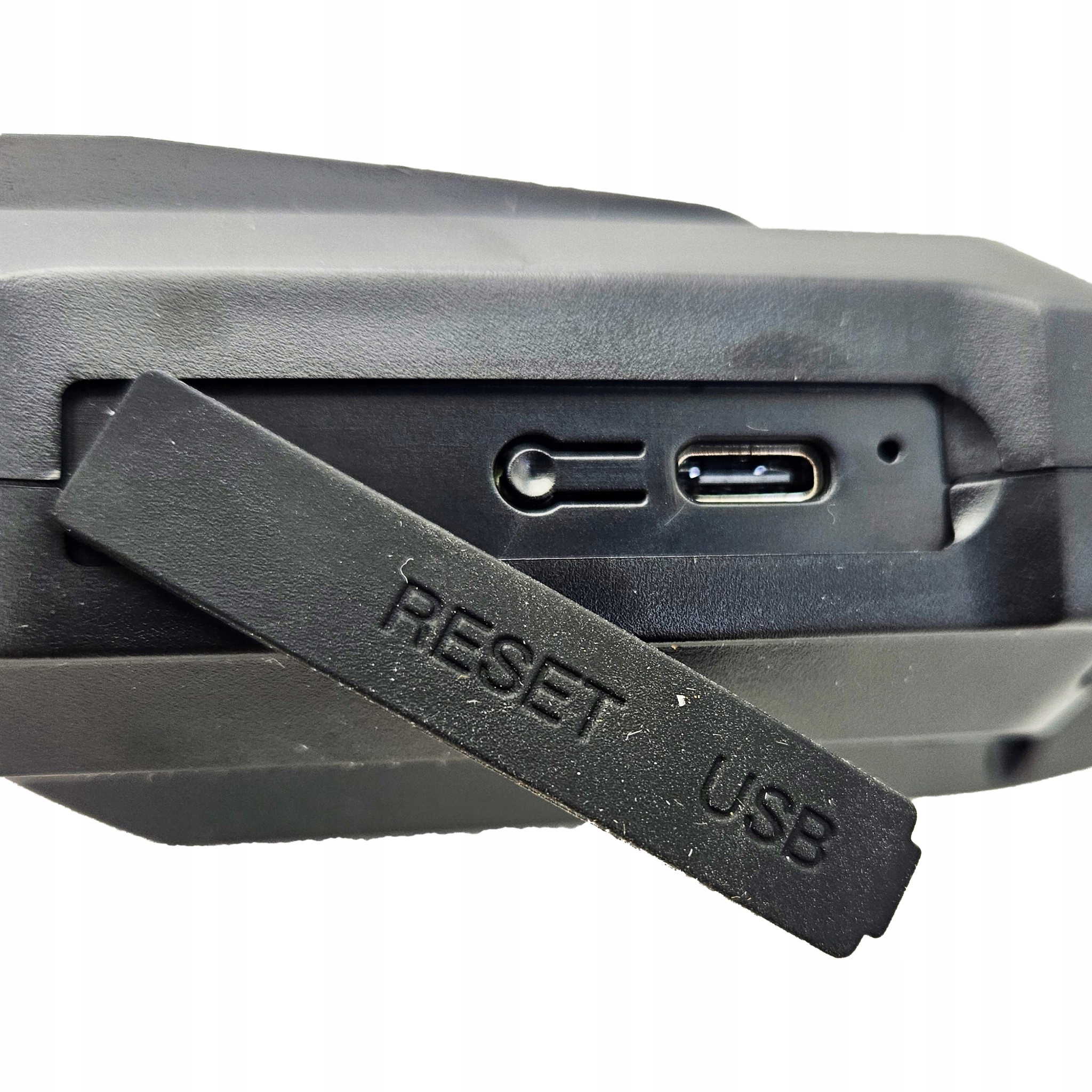 ENDOSKOP KAMERA INSPEKCYJNA FULL HD WODOODPORNA 5M USB + WYŚWIETLACZ Waga produktu z opakowaniem jednostkowym 0.4 kg