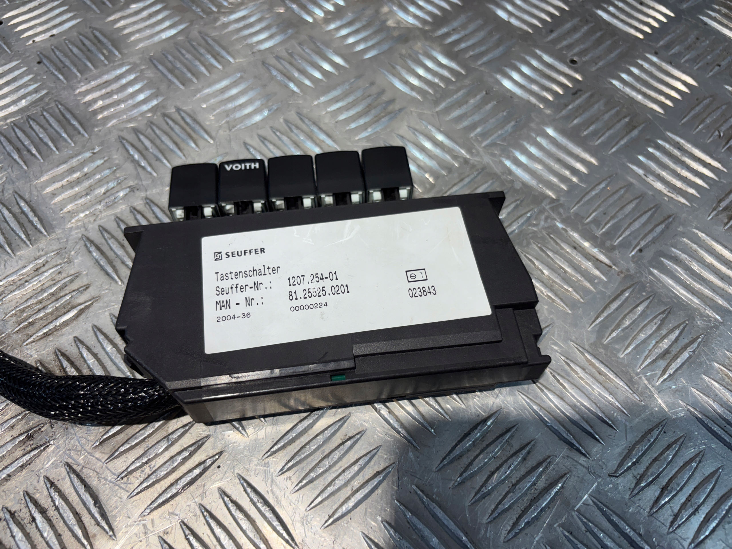 switch changes of the gear MAN 81.25525.0201