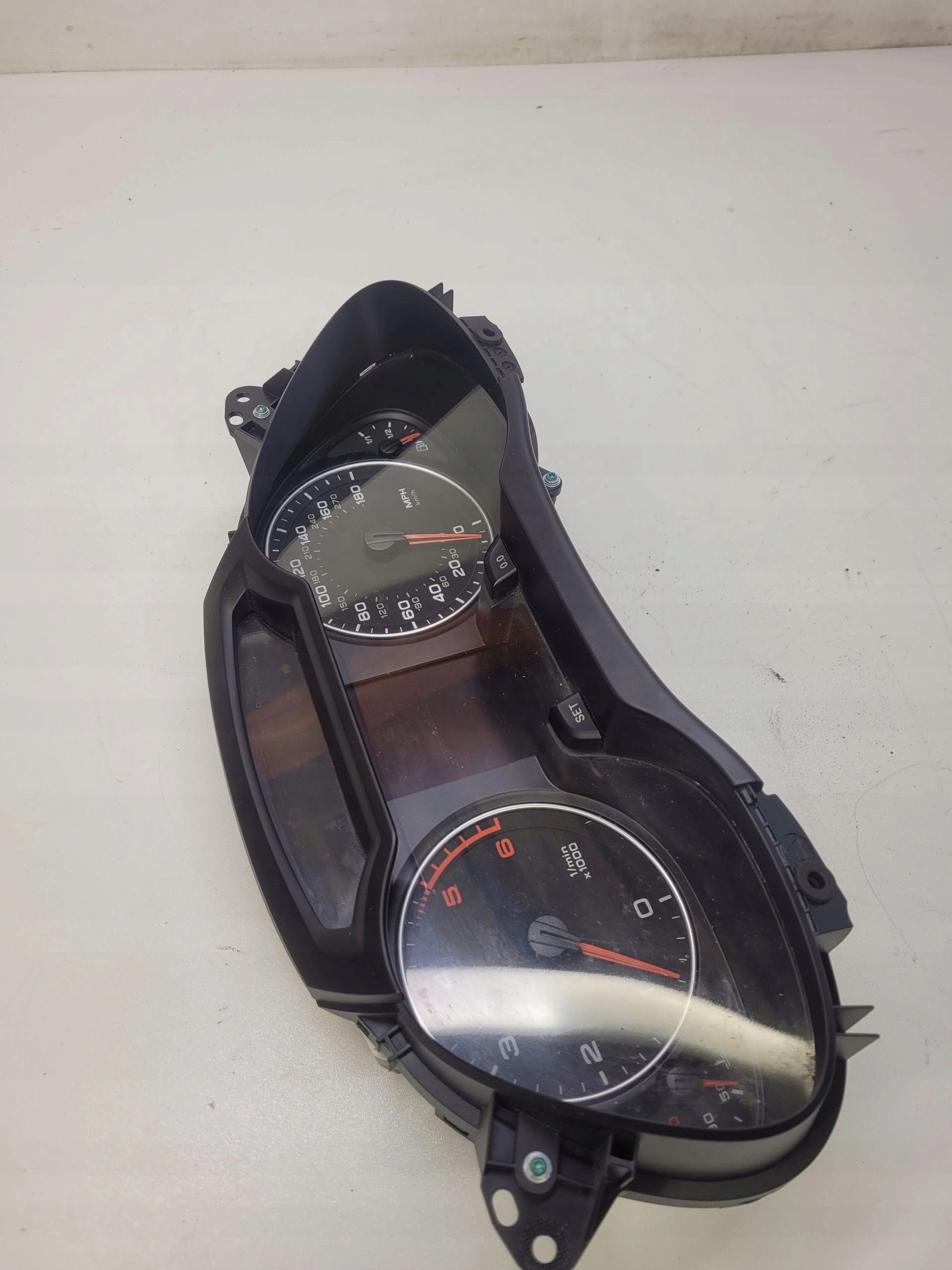 dials dials AUDI A4 B8 2.0 TDI 8K0920980N UK