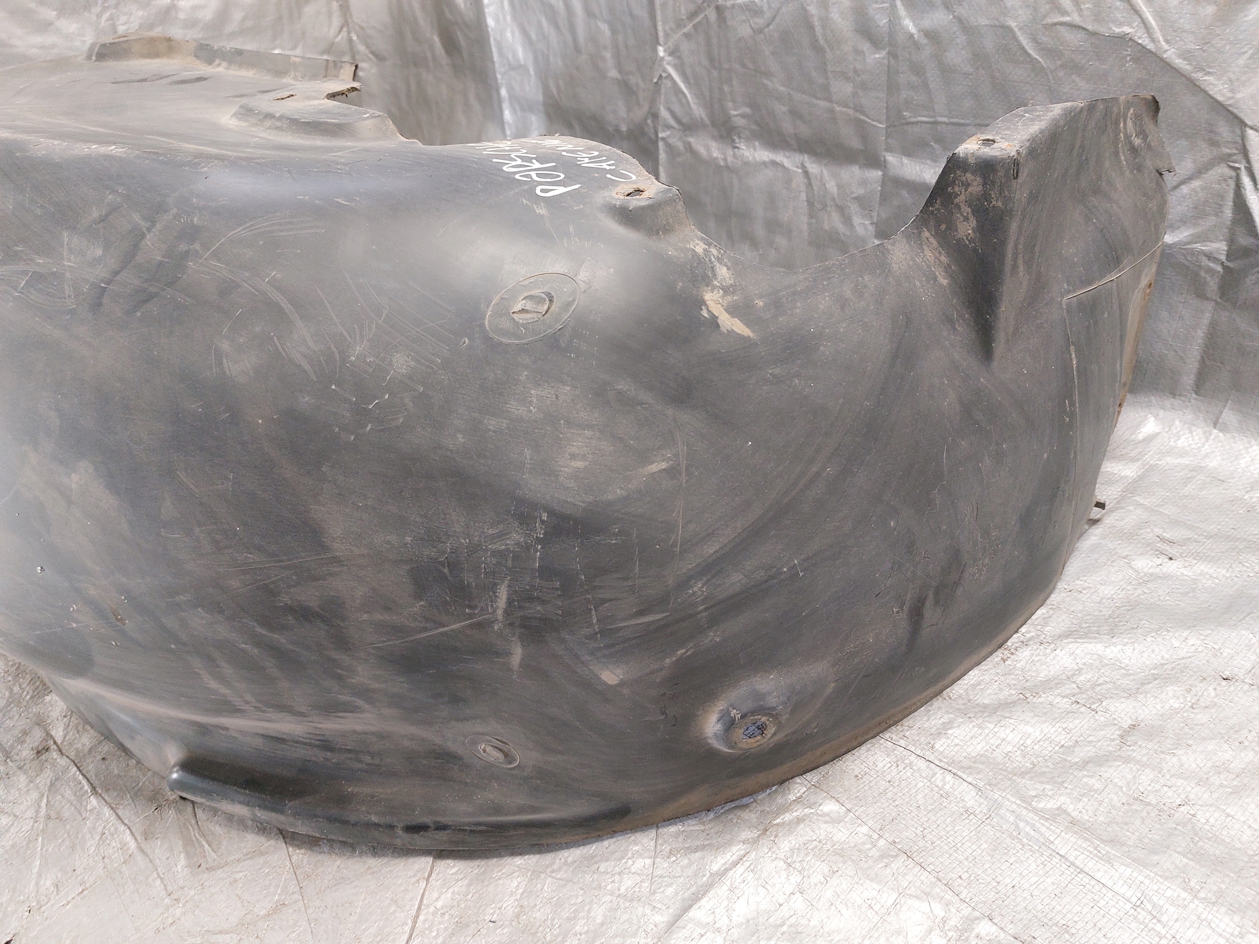 mudguard right rear. PORSCHE CAYENNE and