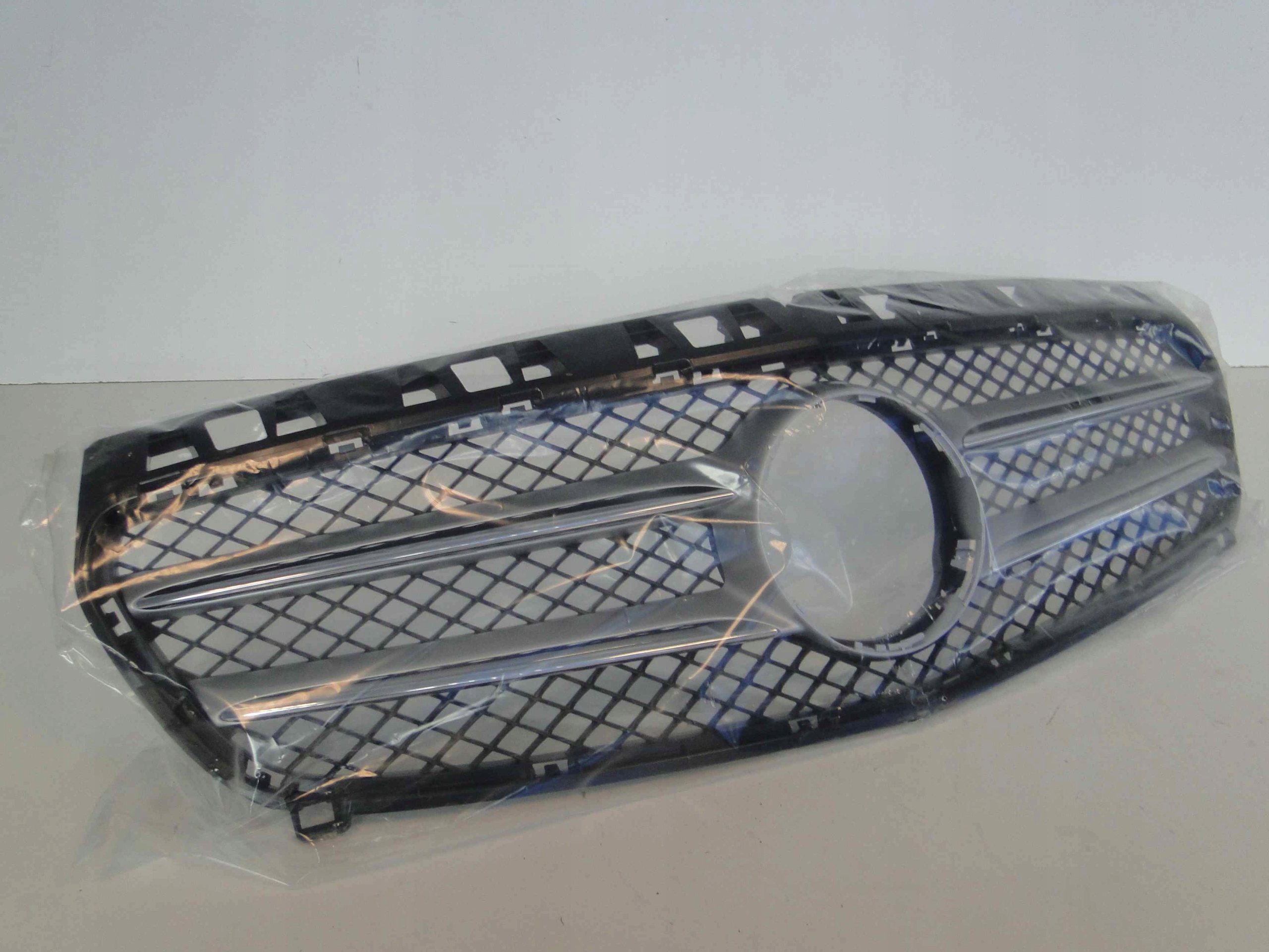 MERCEDES A KLASA W176 176 GRILL ATRAPA 982 Typ samochodu Samochody osobowe