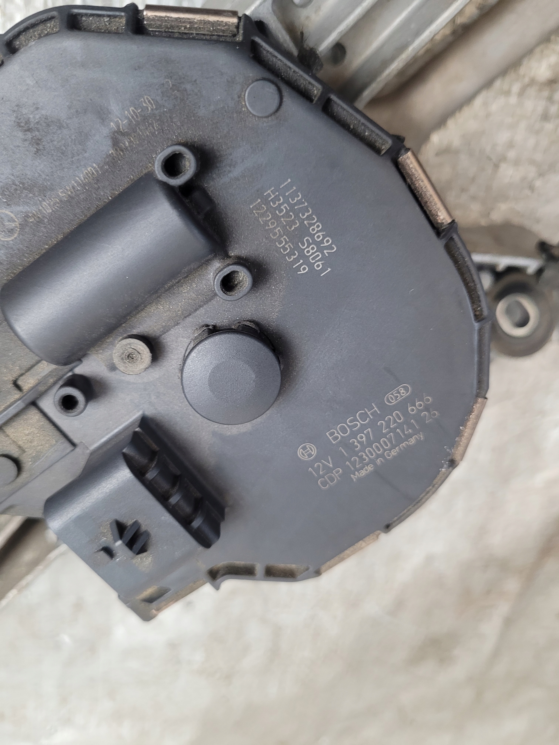 wiper mechanism front OE A2128201240 MERCEDES E class W212 13r. EU