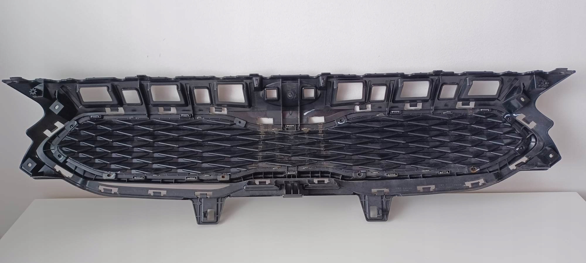 Grill Grill der Stoßstange KIA CEED III 3 86351-CR000