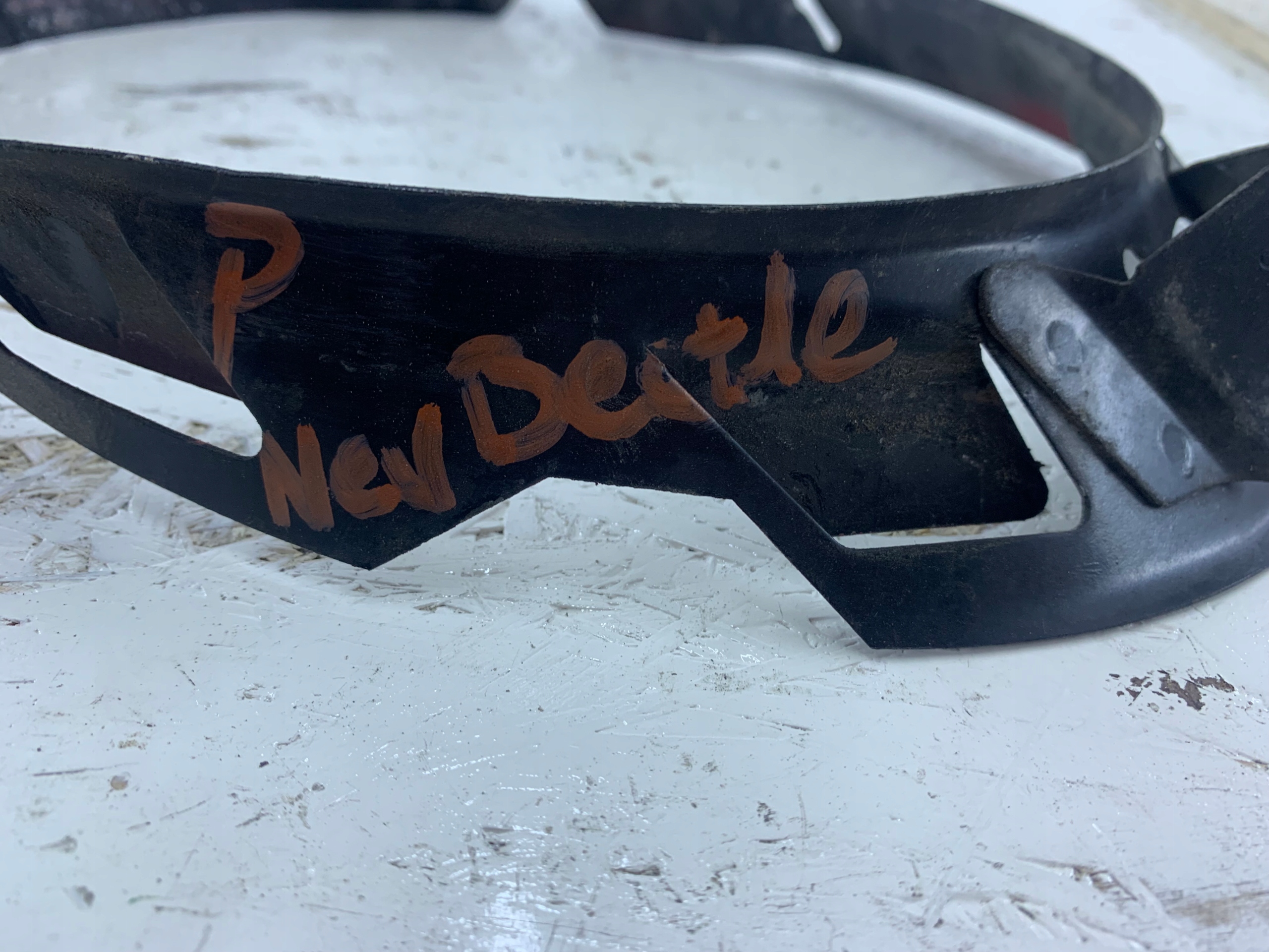 VW NEW BEETLE frame lights right front