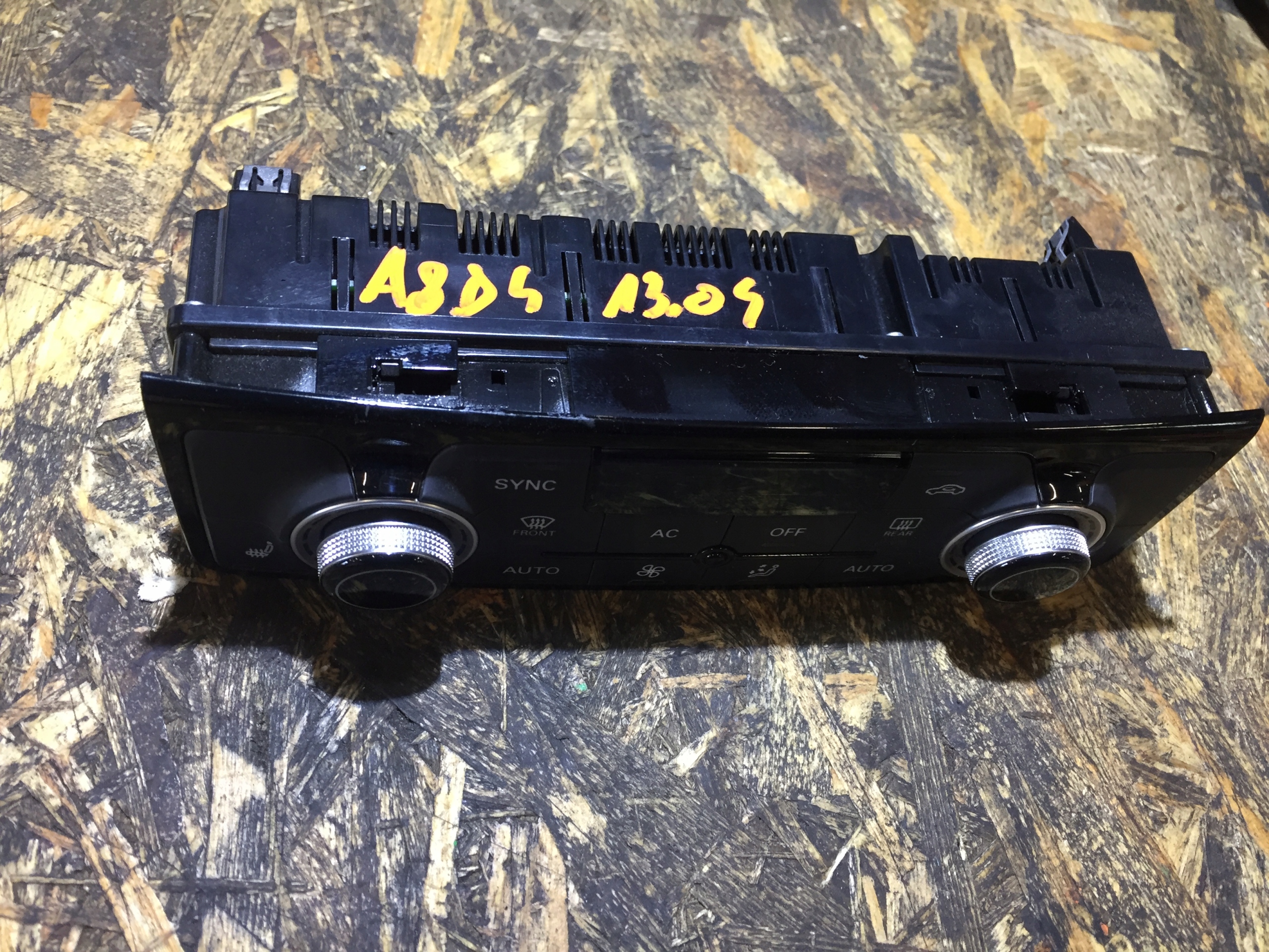 AUDI A8 D4 Bedienteil des lüfters klimaanlage 4H0820043D