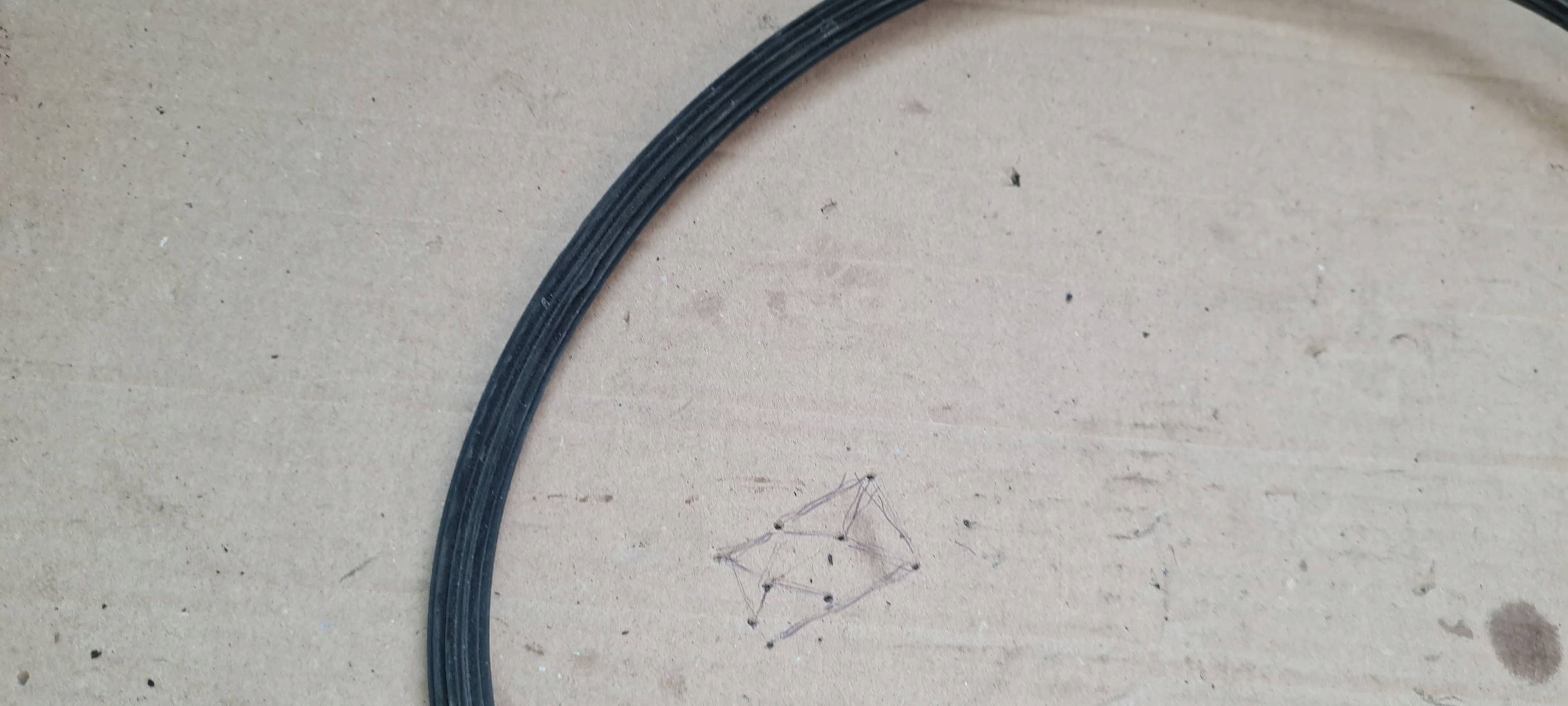 S4 B8 LIFT A4 Câble pour l’ouverture du capot Avant 8K1823535