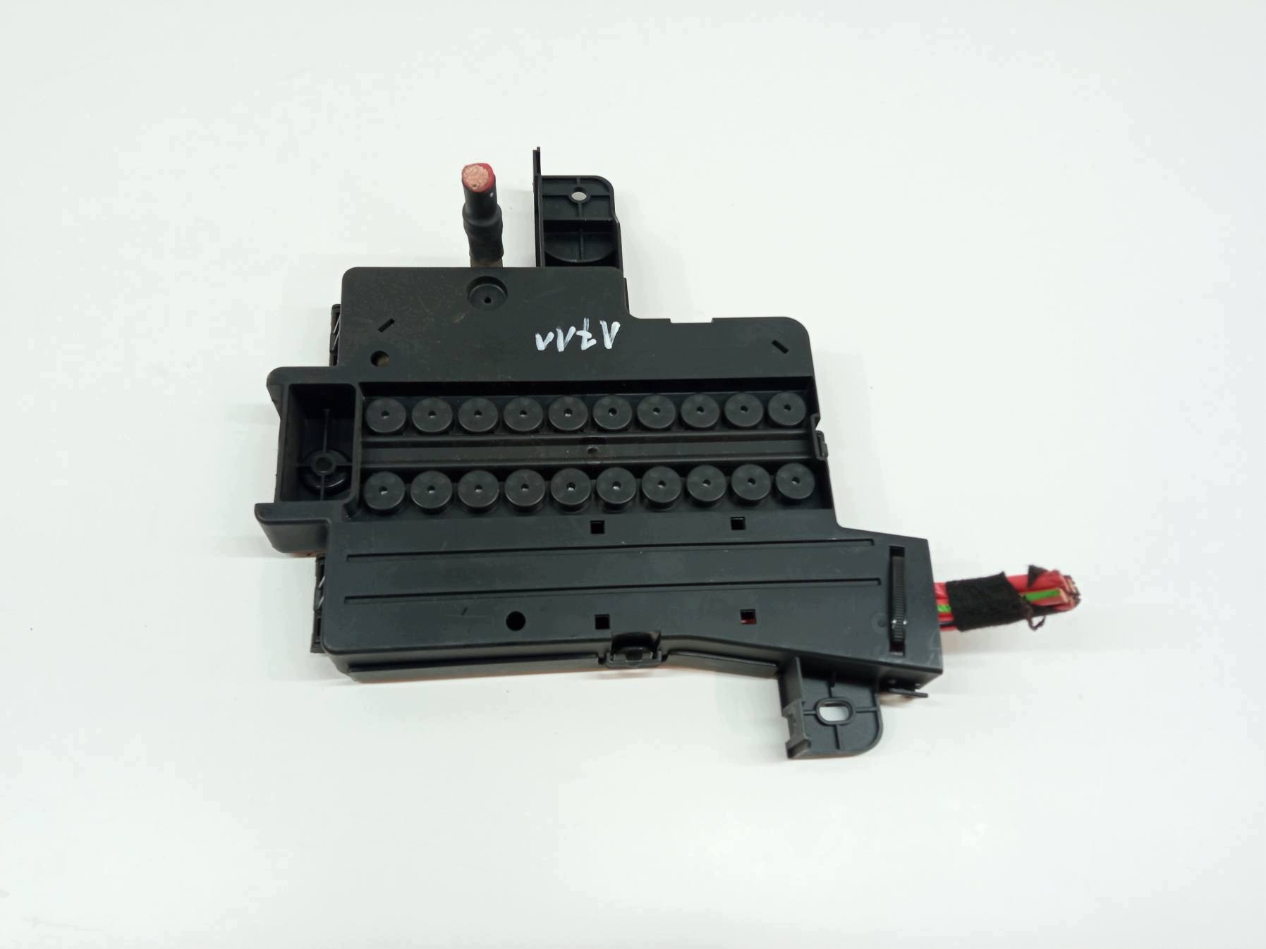 fuse box 971937548A 3.0 B 330KM Porsche Panamera II 971